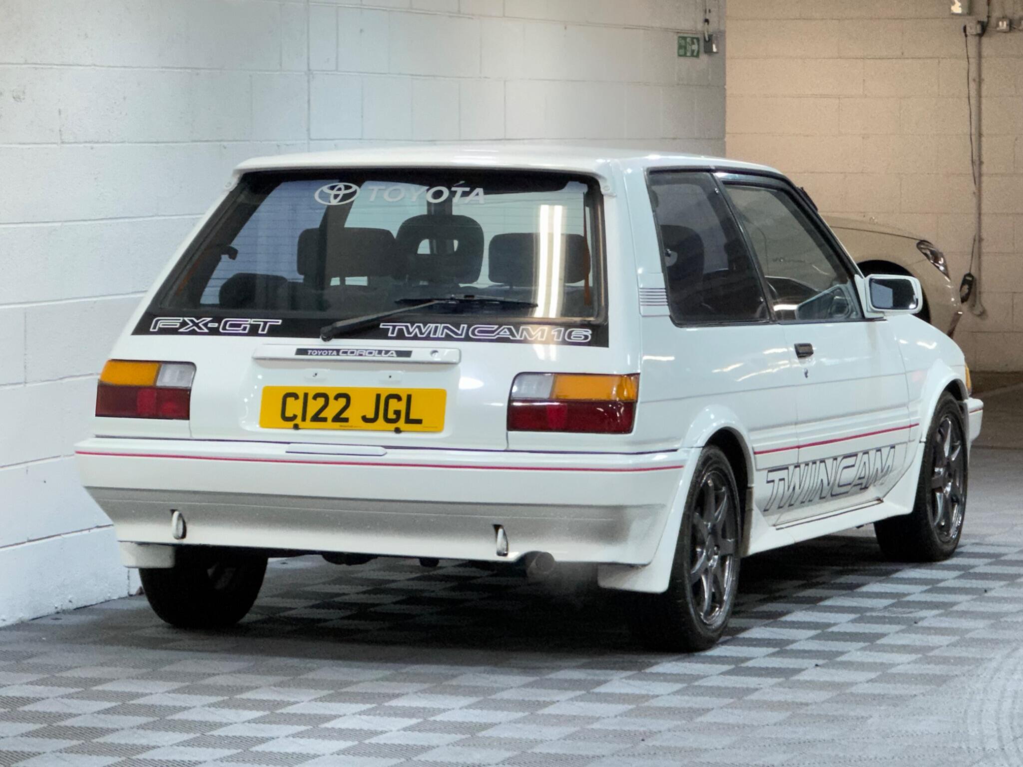 Toyota Corolla - Image 5