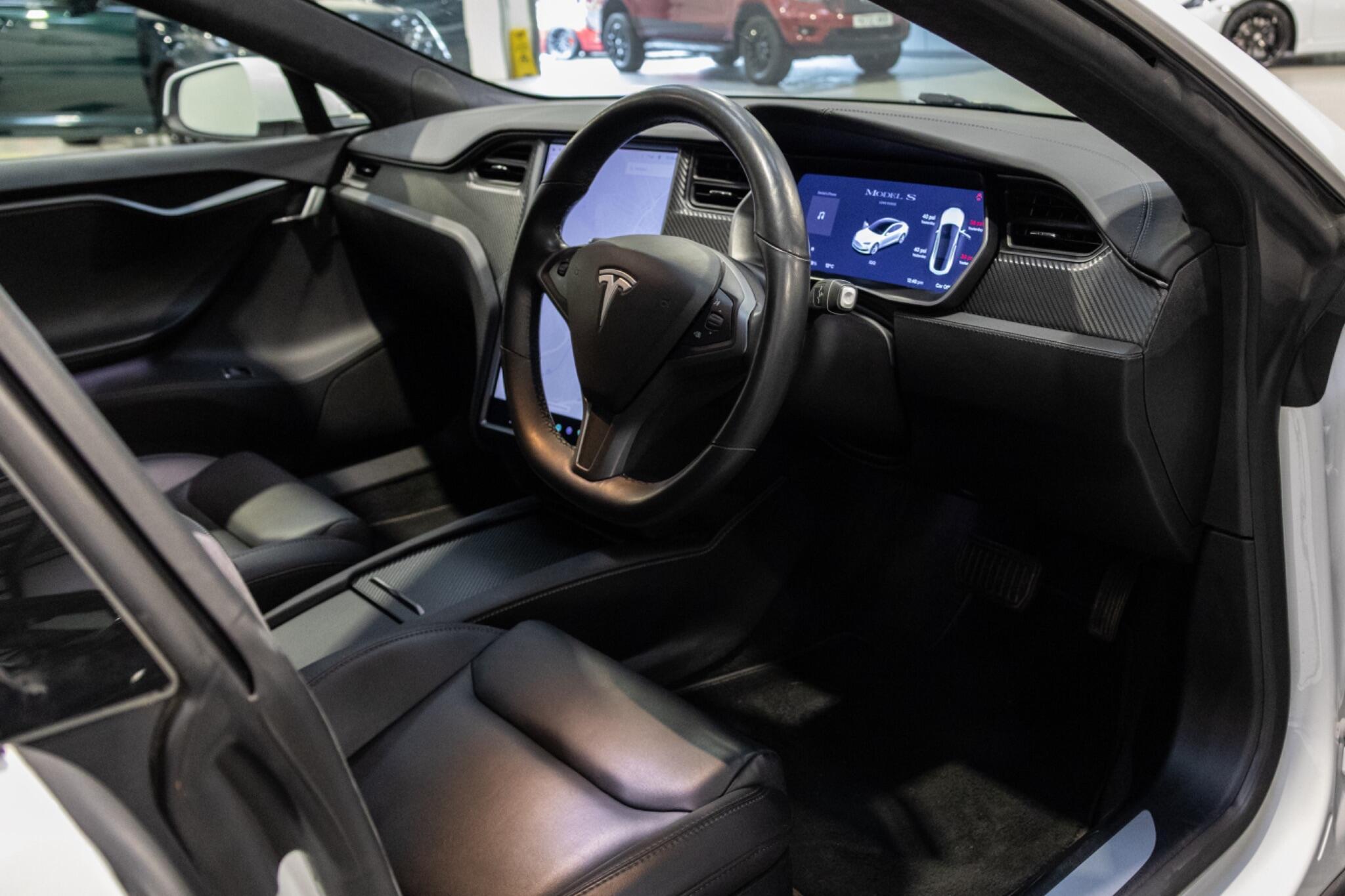 Tesla Model S - Image 11