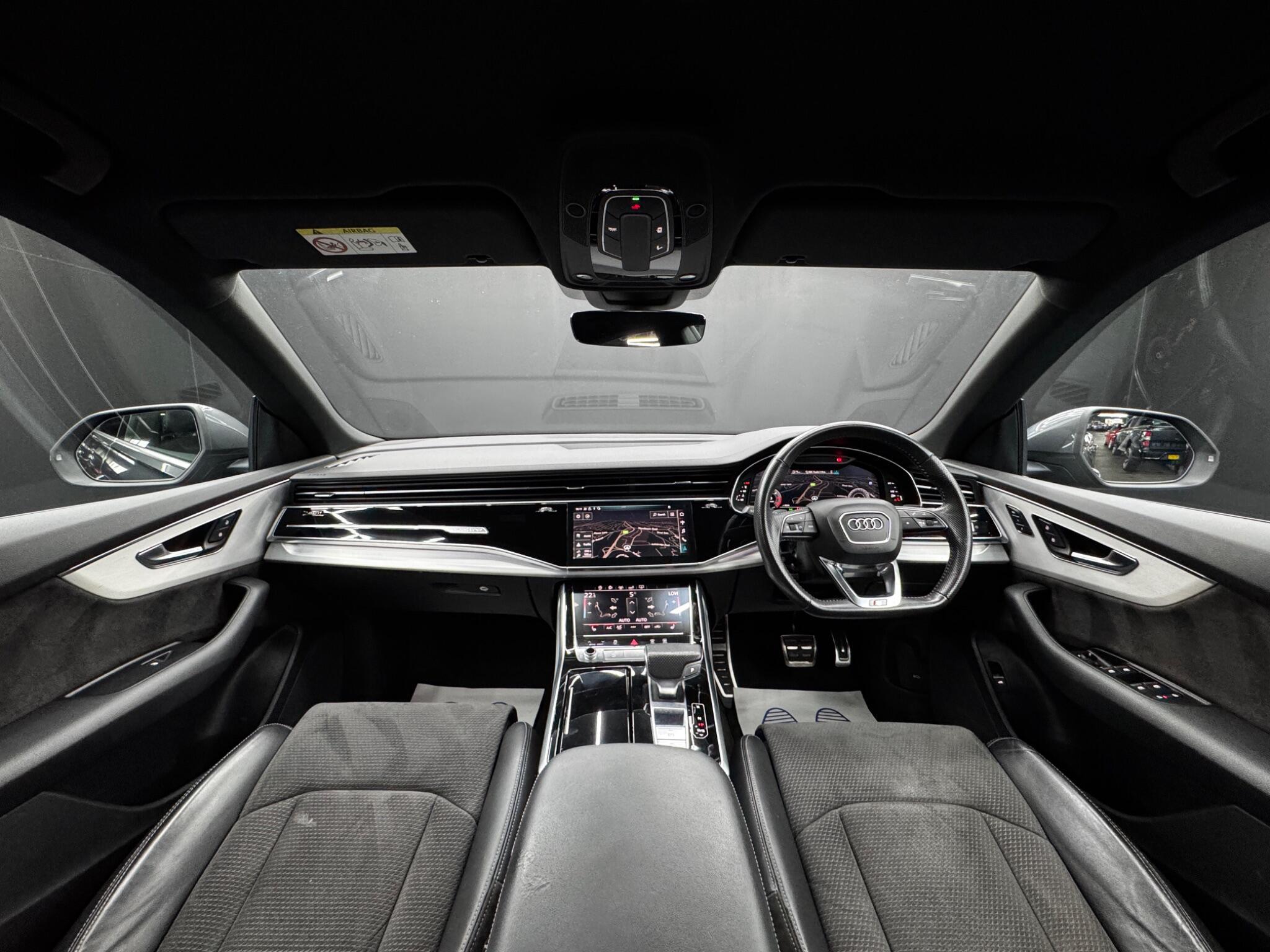 Audi Q8 - Image 17