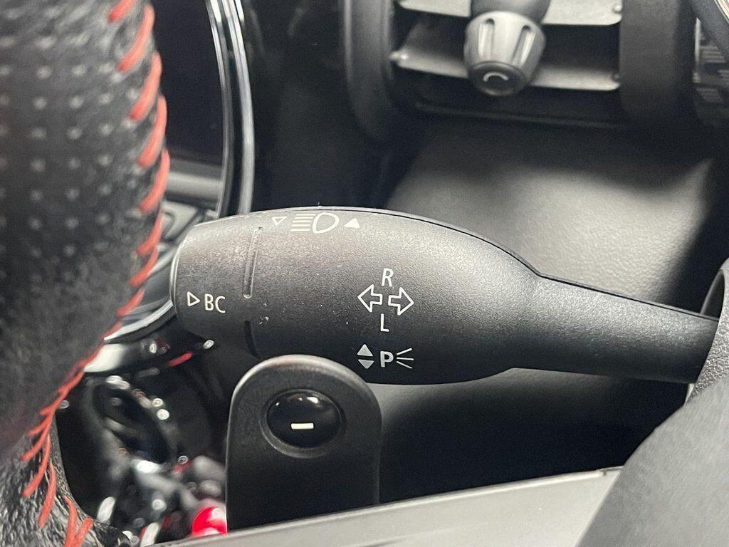 MINI Hatch - Image 21