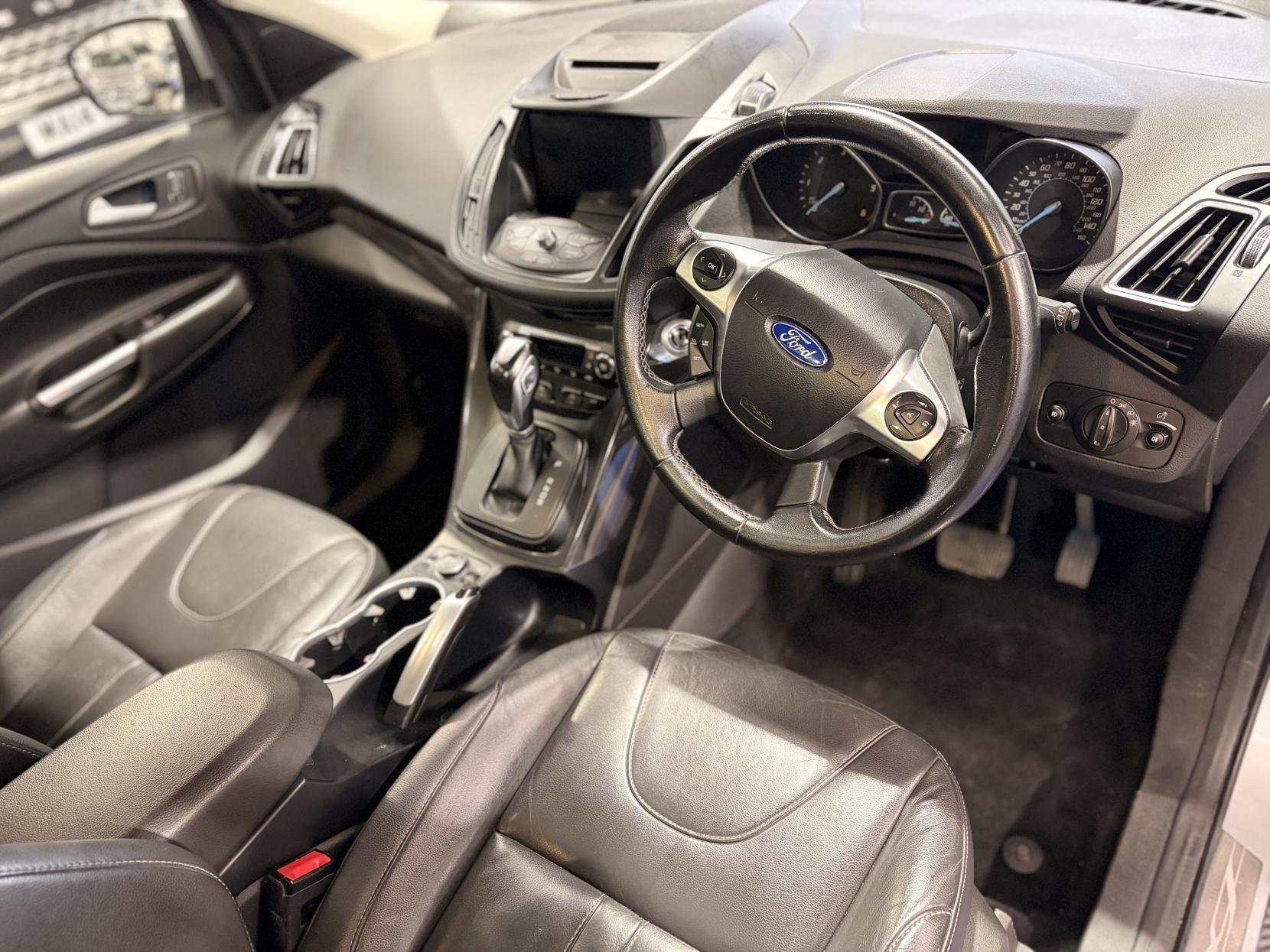 Ford Kuga - Image 18