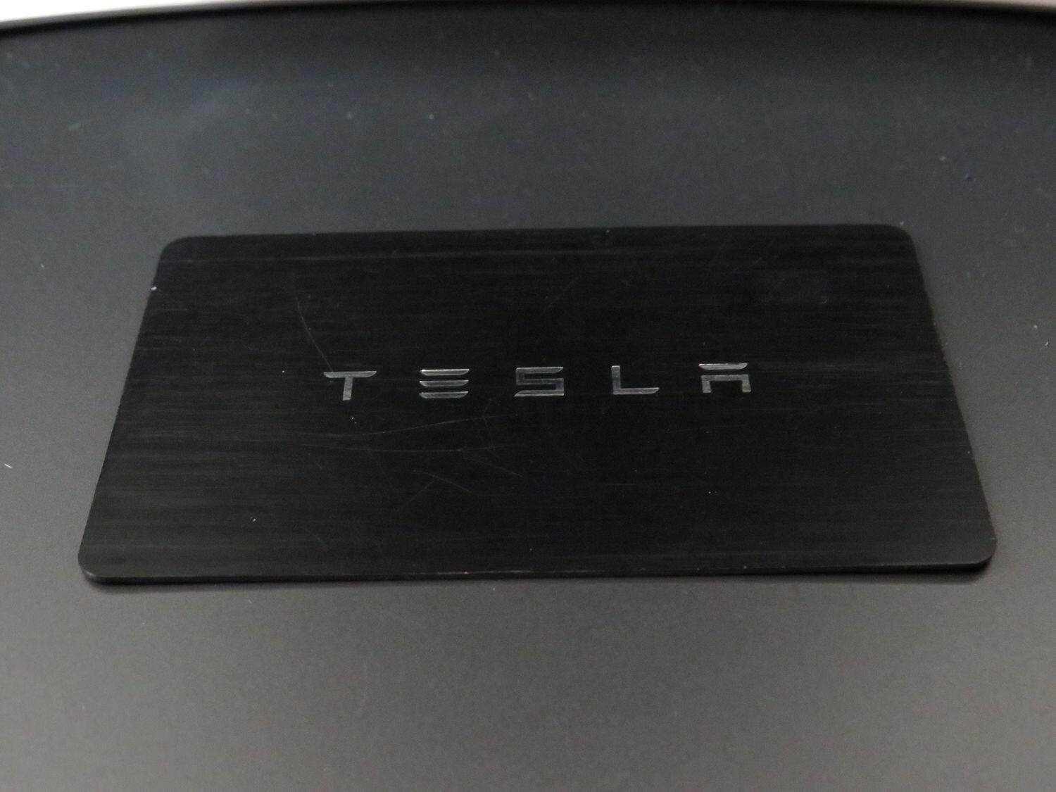 Tesla Model 3 - Image 13