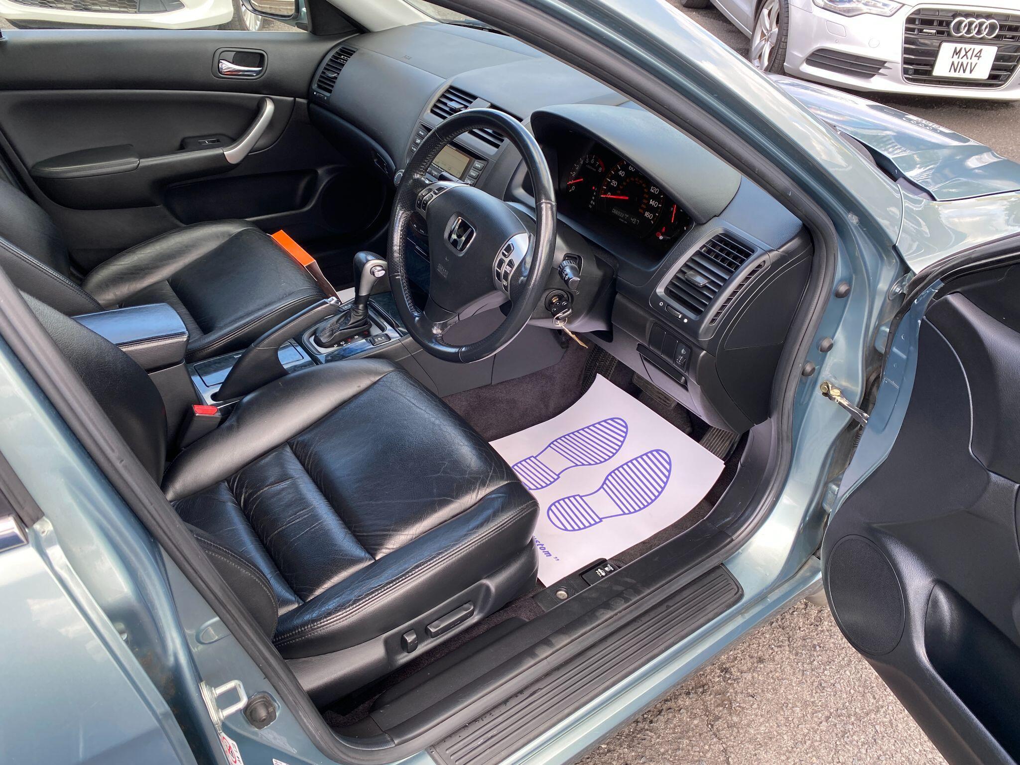 Honda Accord - Image 25