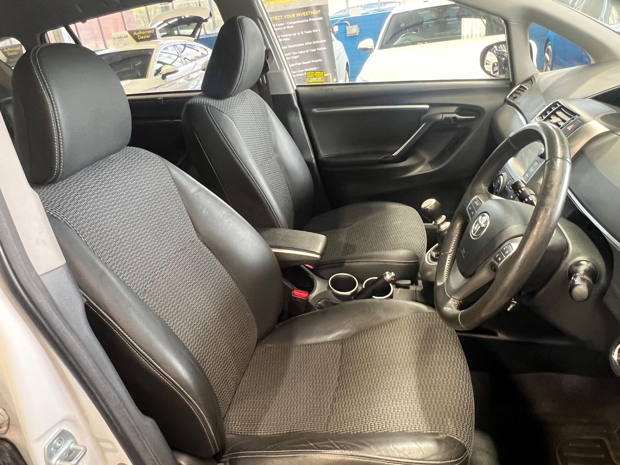 Toyota Verso - Image 19