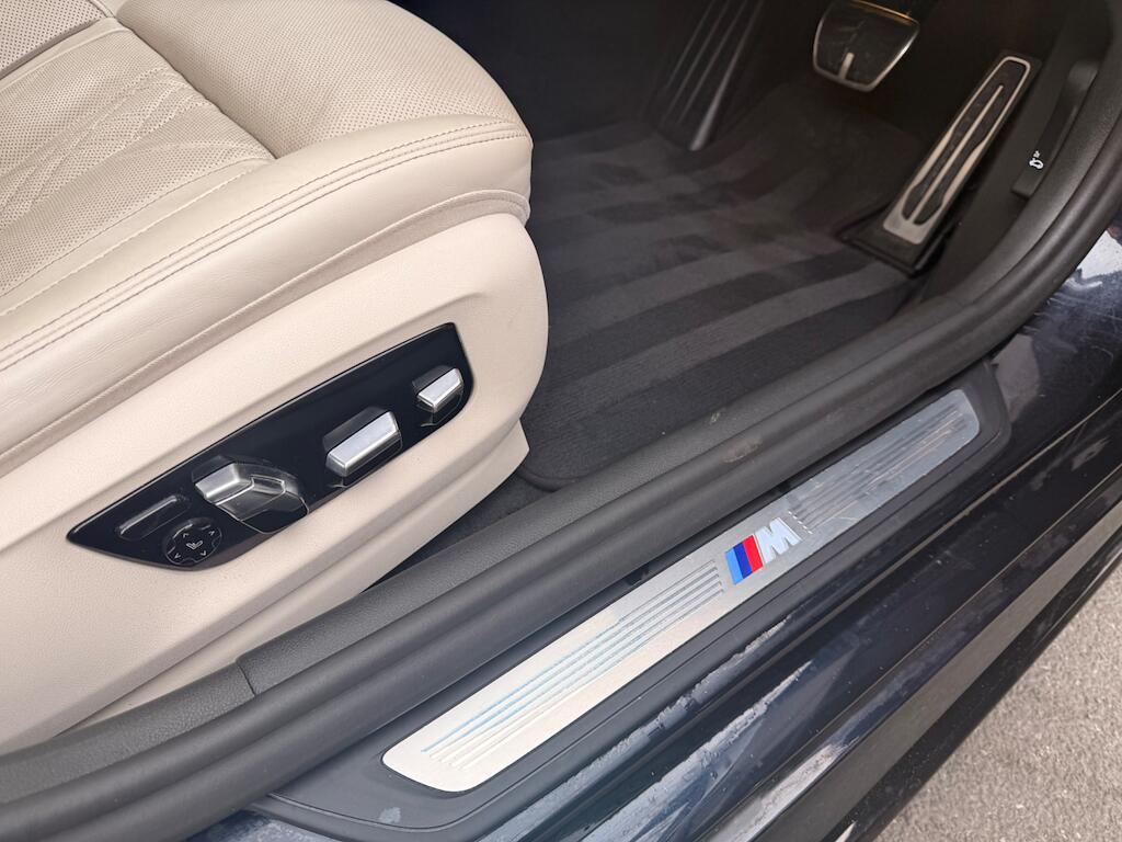 BMW 5 Series - Image 39