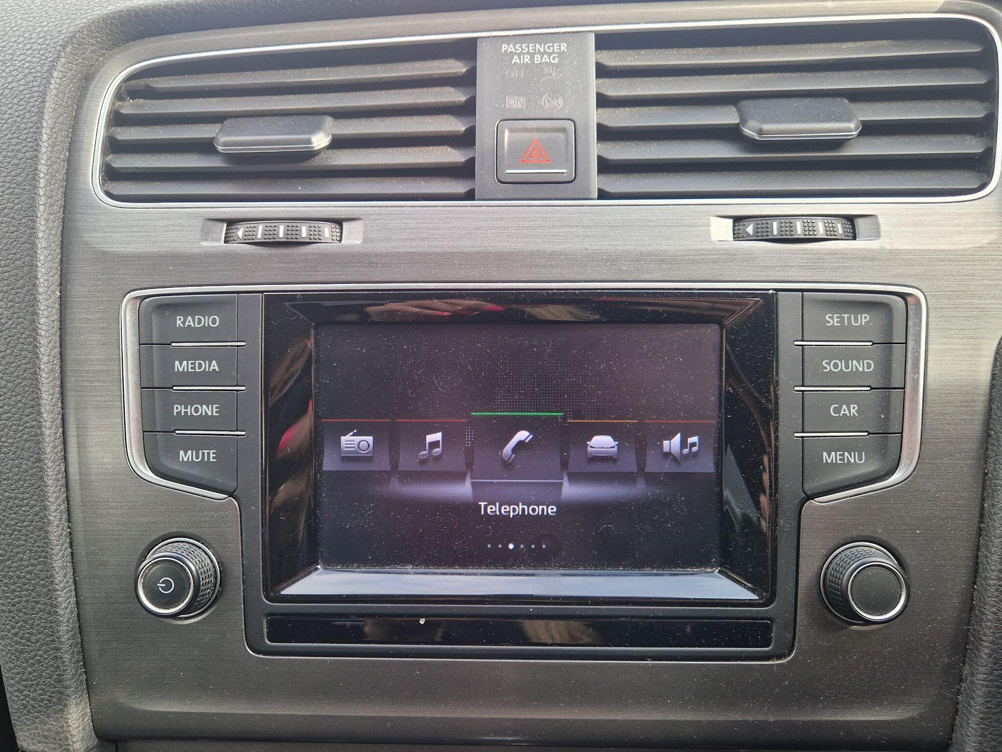 Volkswagen Golf - Image 40