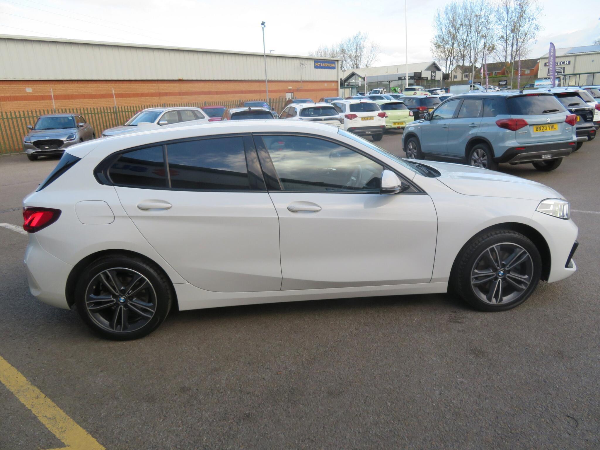 BMW 1 Series - Image 12