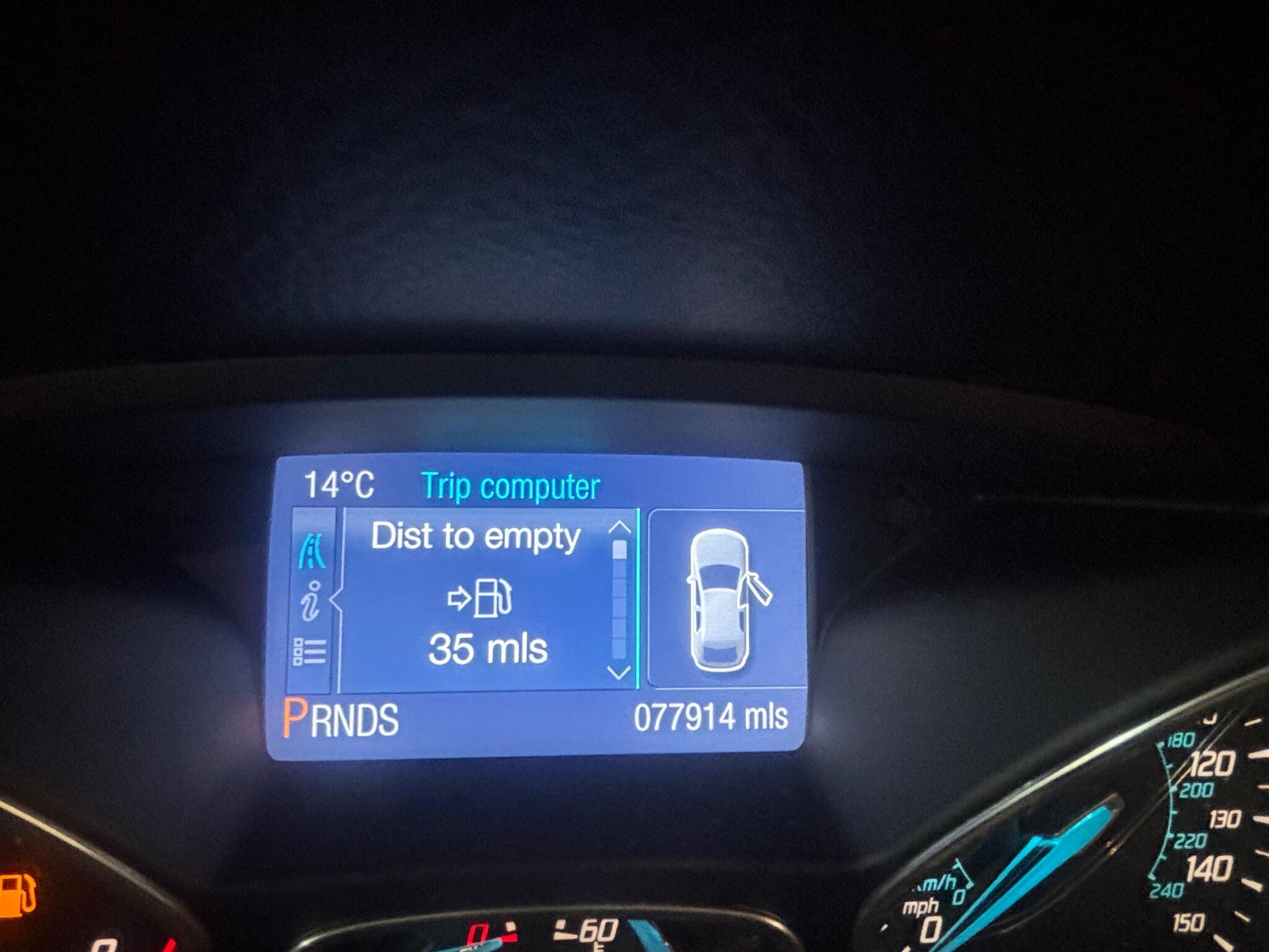 Ford Focus - Image 25