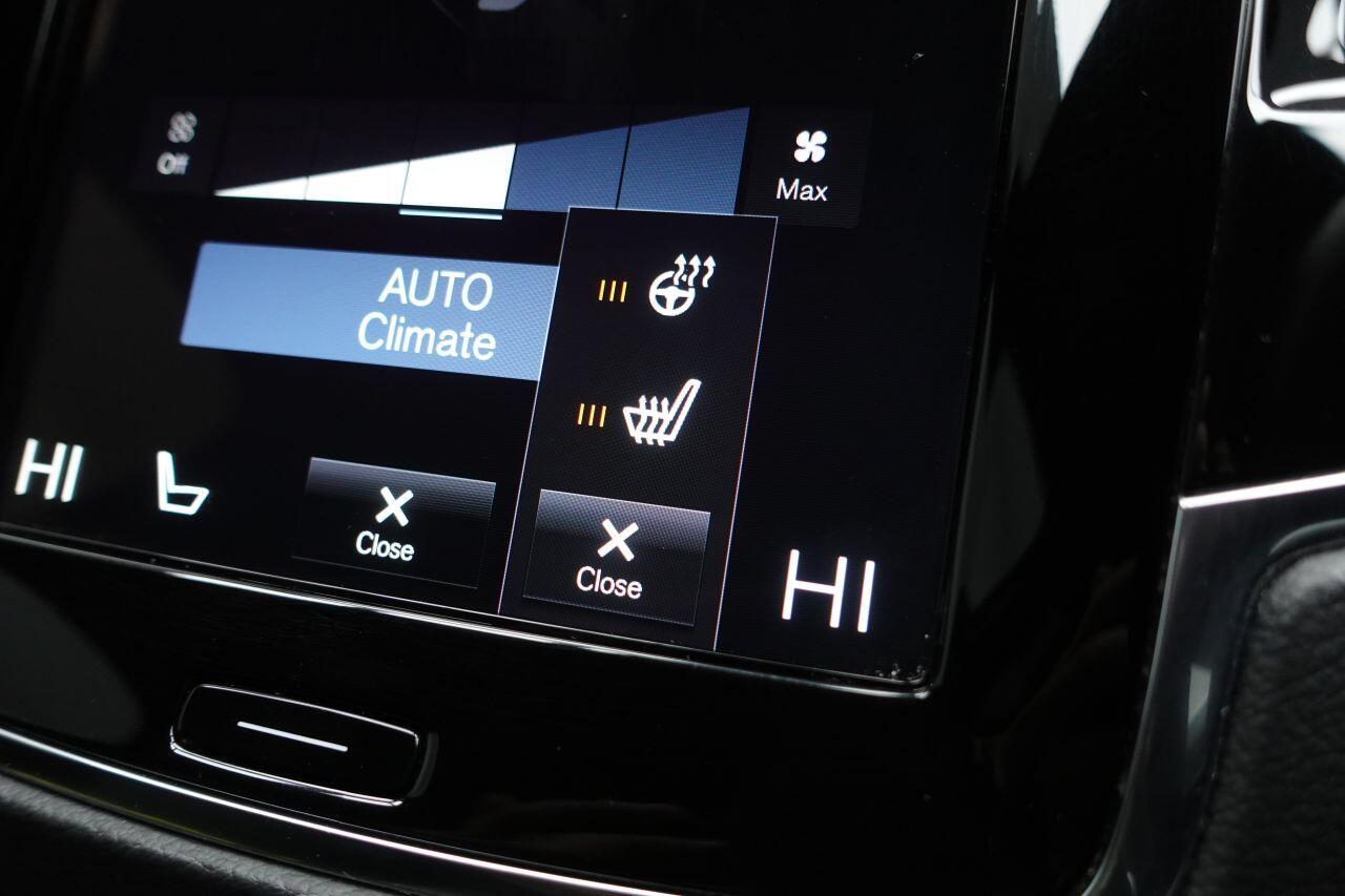 Volvo XC90 - Image 41