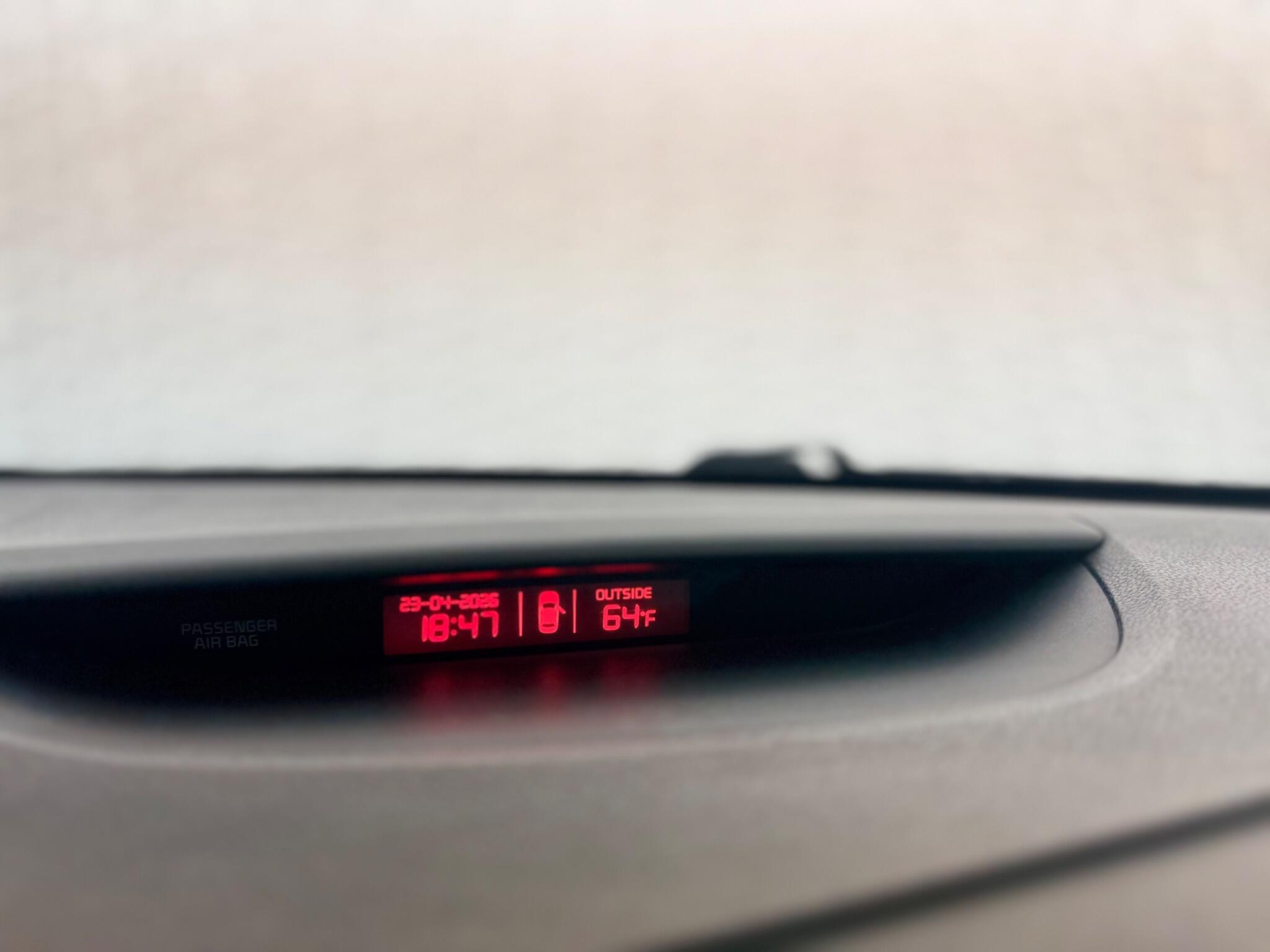 Kia ProCeed - Image 28