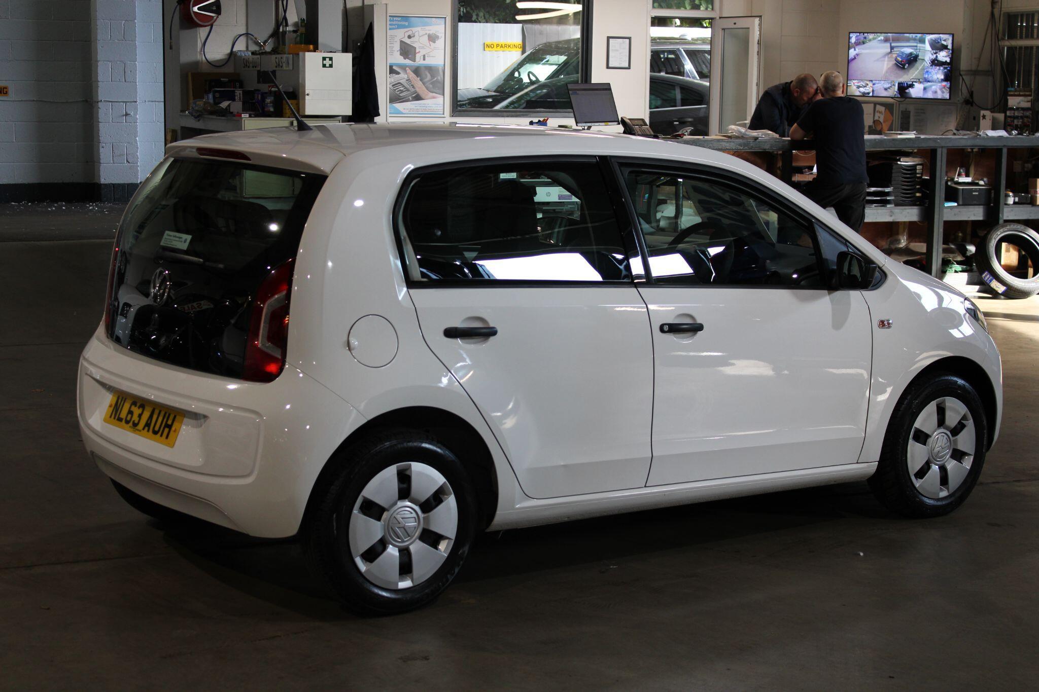 Volkswagen up! - Image 20