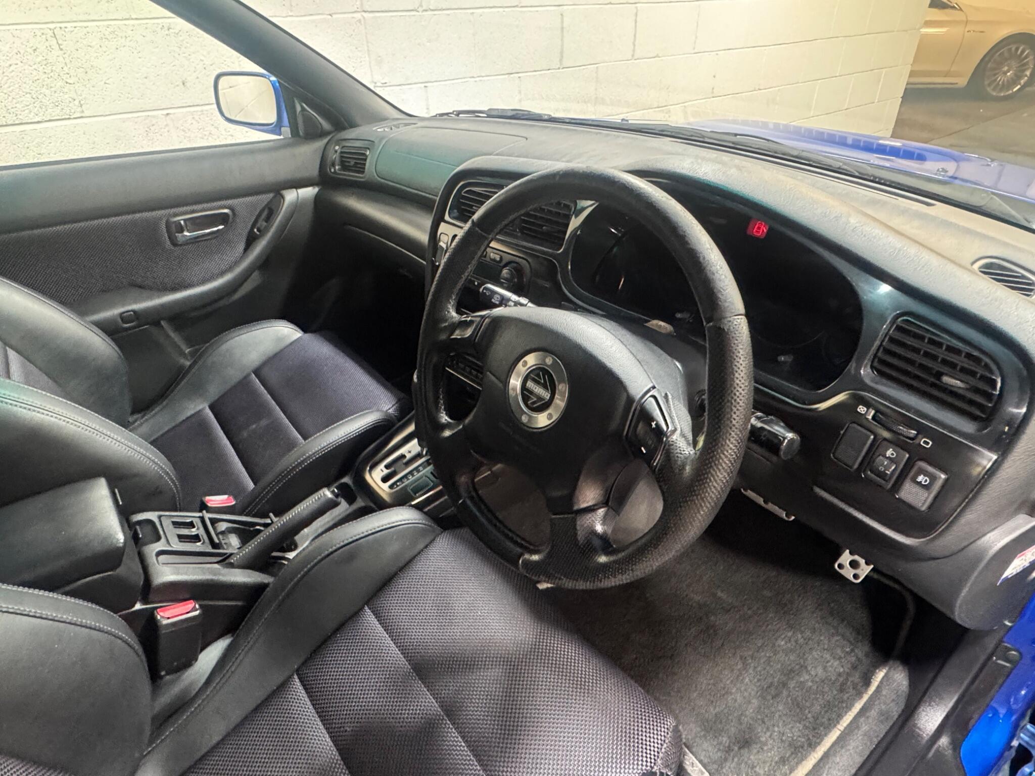 Subaru Legacy - Image 8