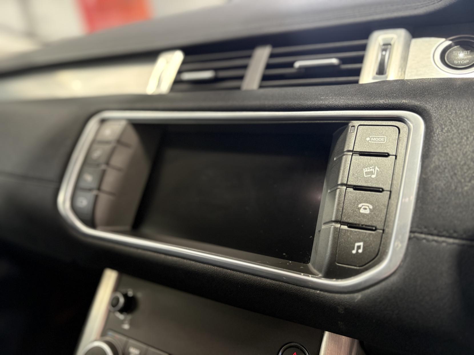 Land Rover Range Rover Evoque - Image 18