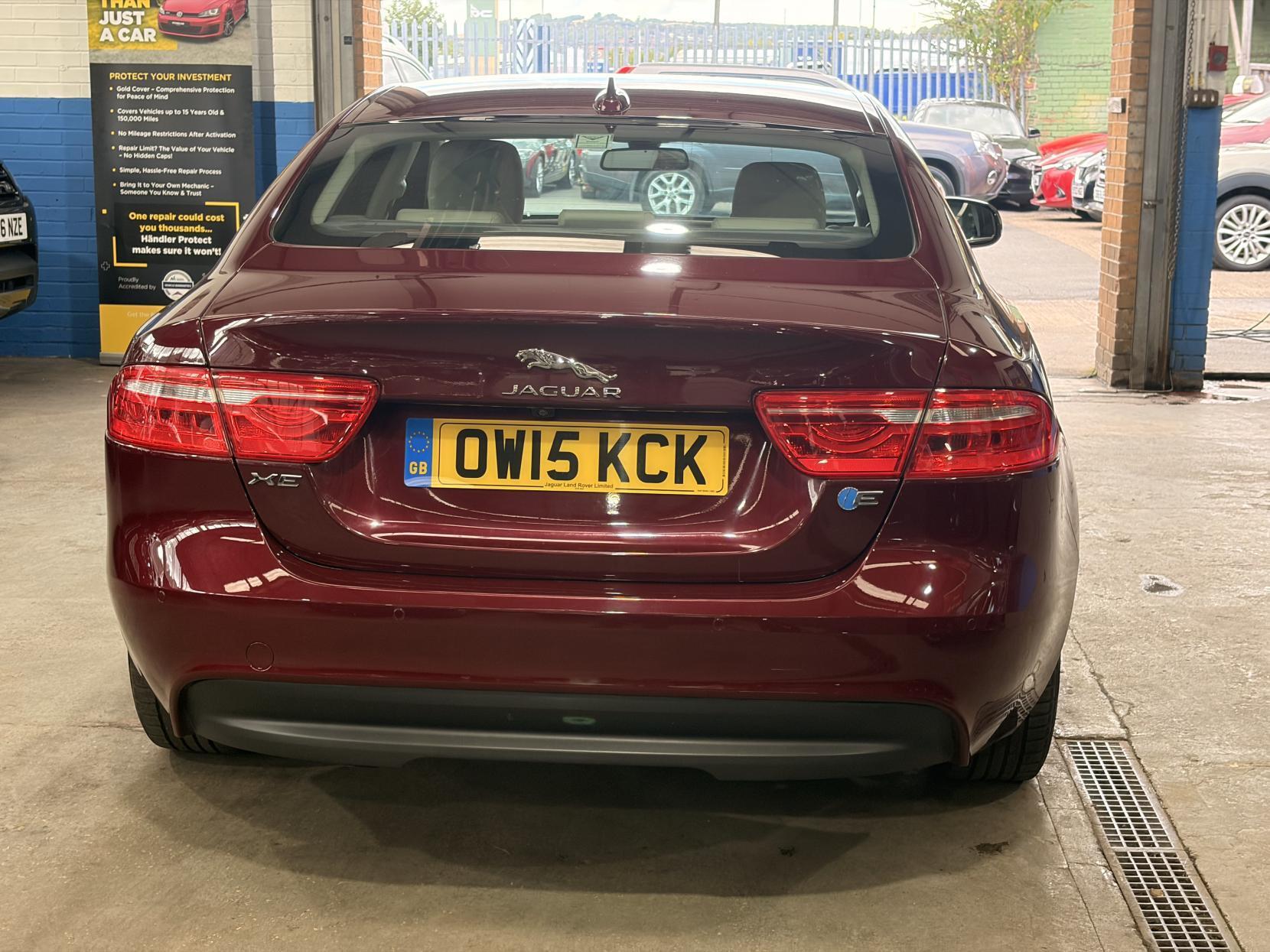 Jaguar XE - Image 6