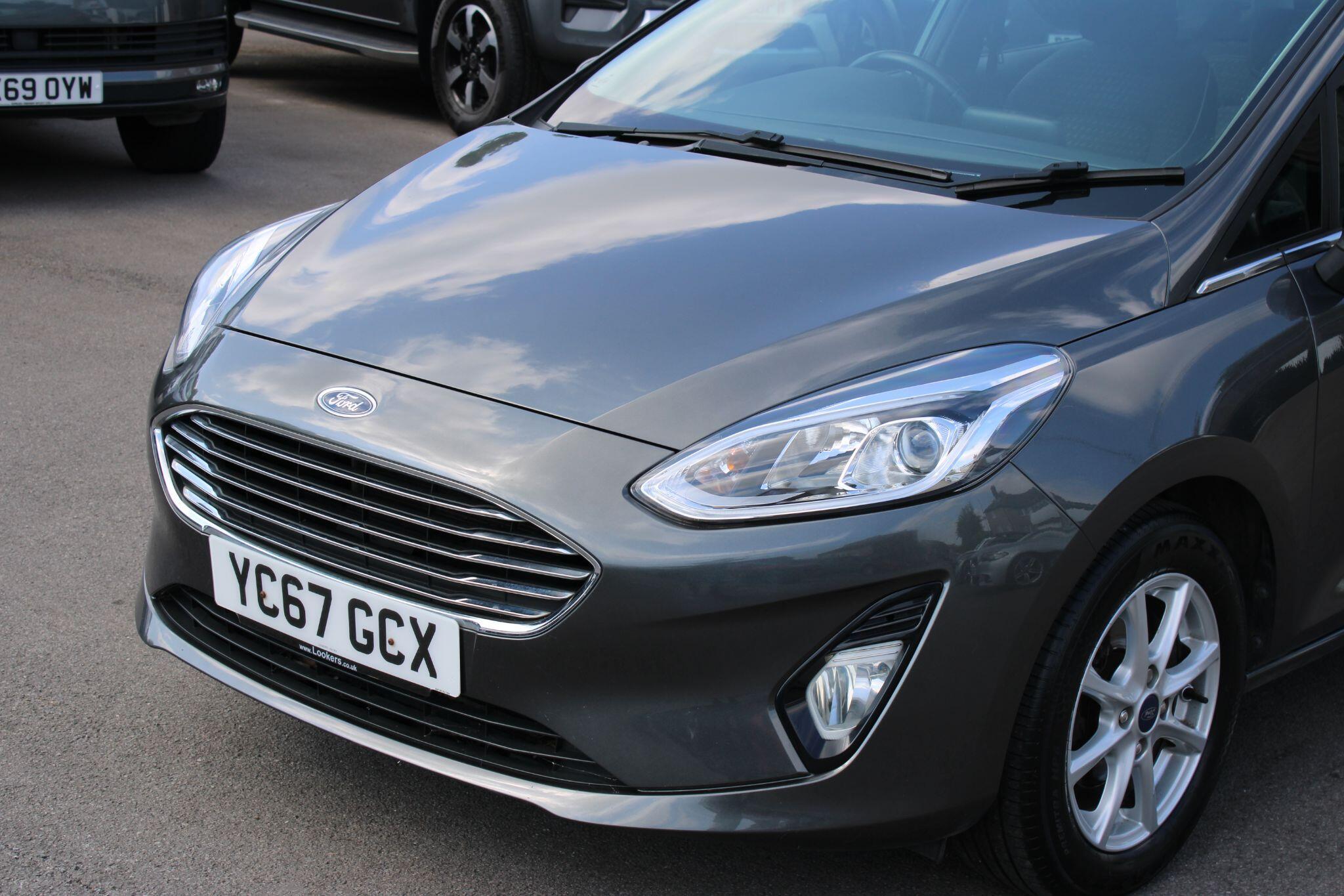 Ford Fiesta - Image 13