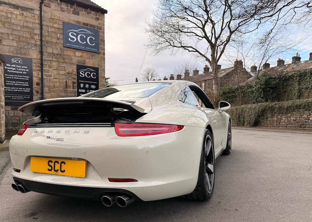 Porsche 911 - Image 18