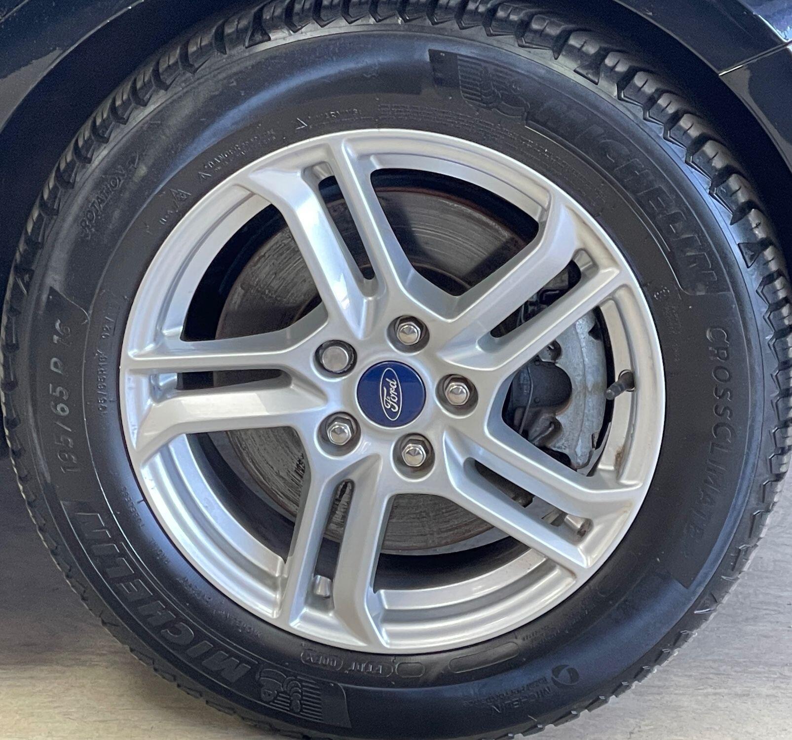 Ford Focus Diesel Estate - Image 15