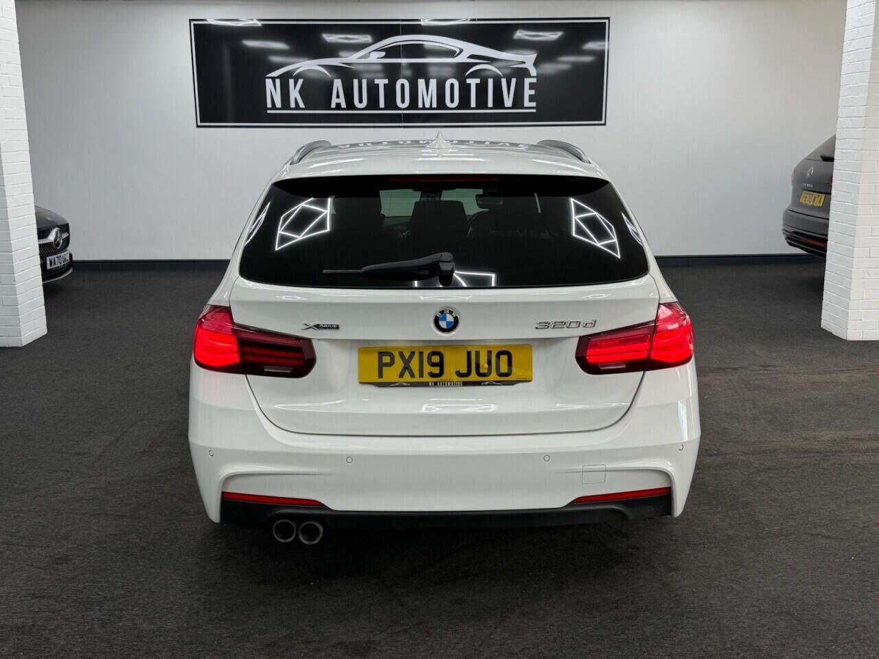 BMW 3 Series - Image 5