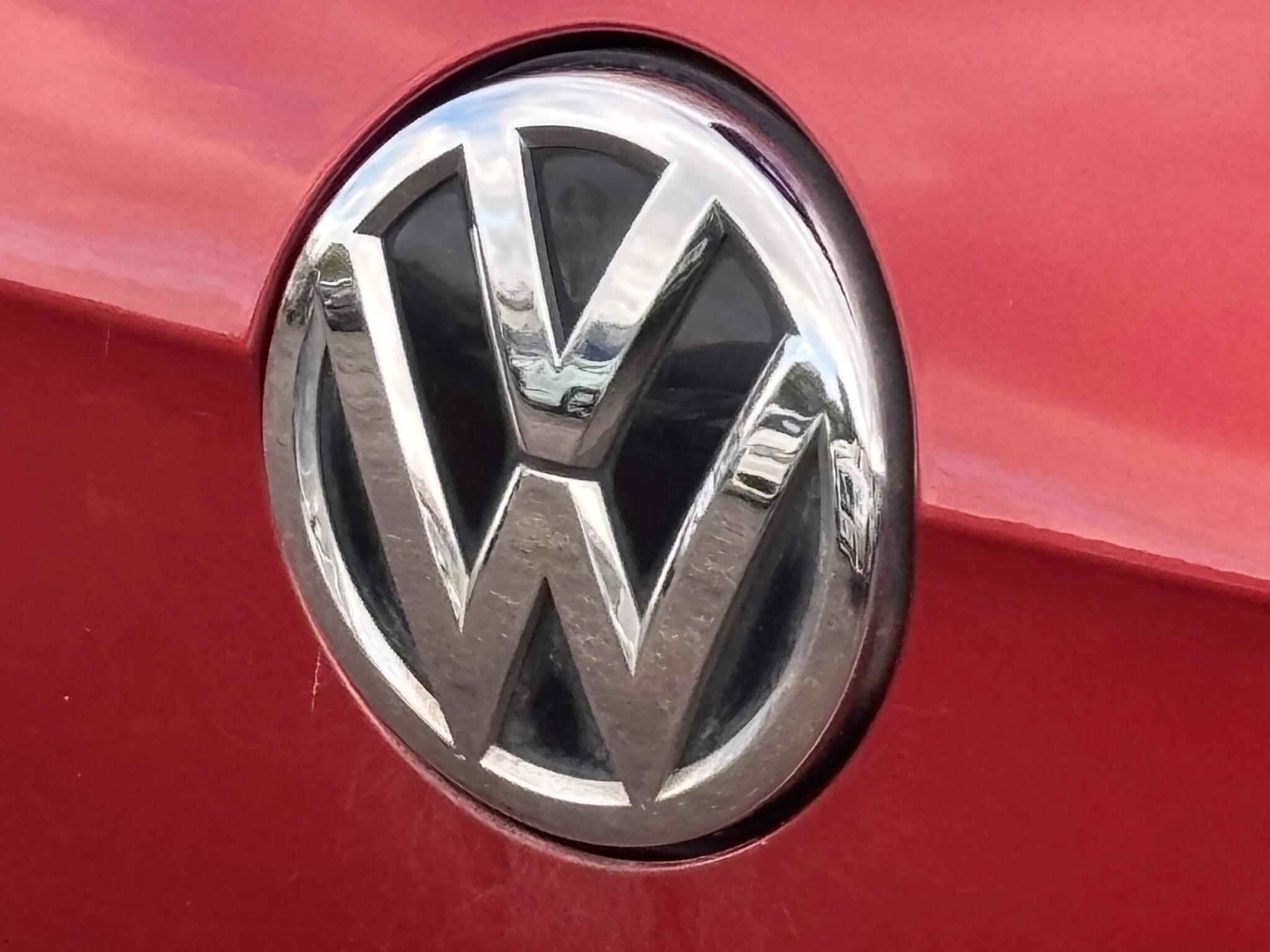 Volkswagen Golf - Image 11