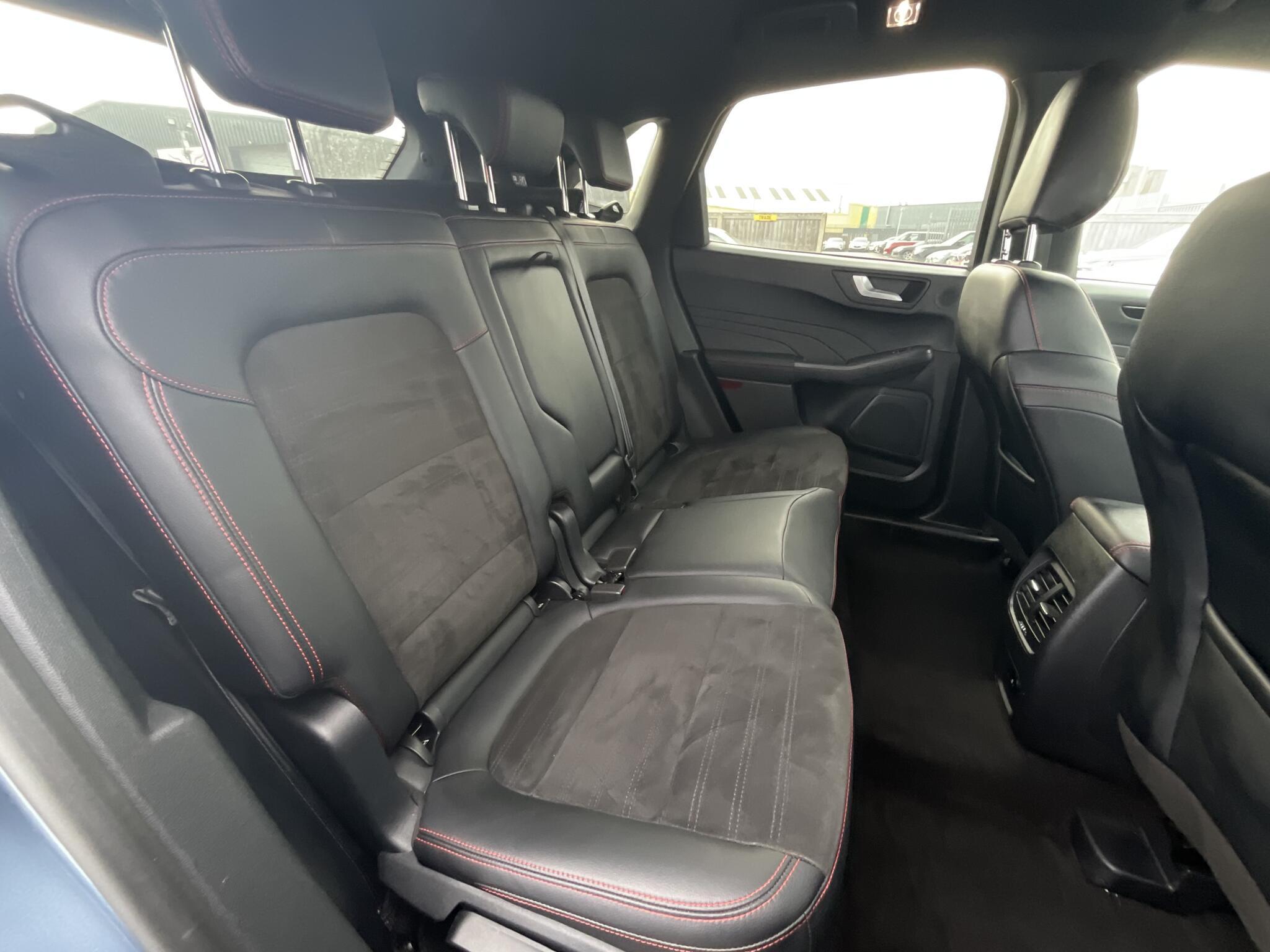 Ford Kuga - Image 11