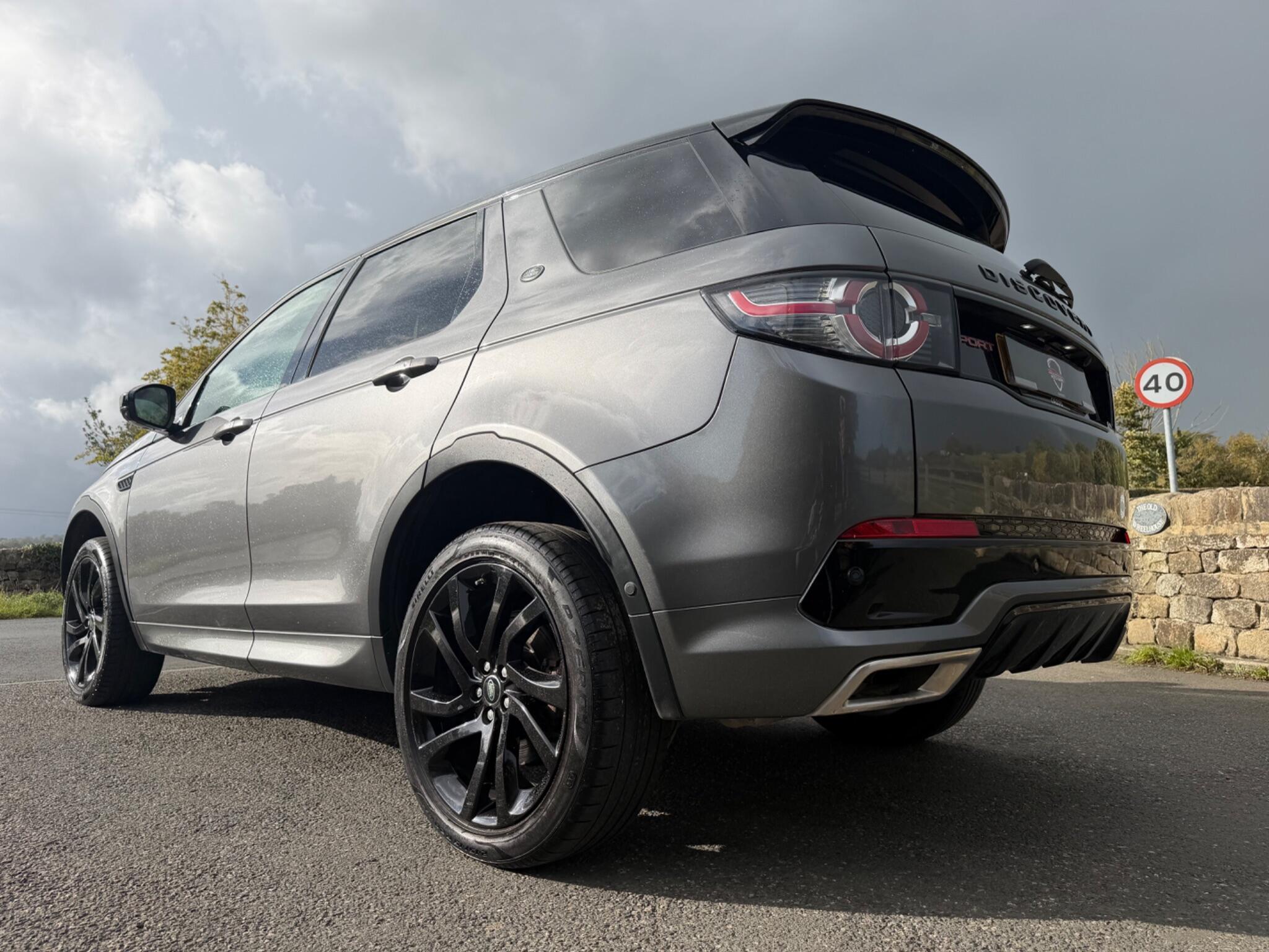 Land Rover DISCOVERY SPORT - Image 11