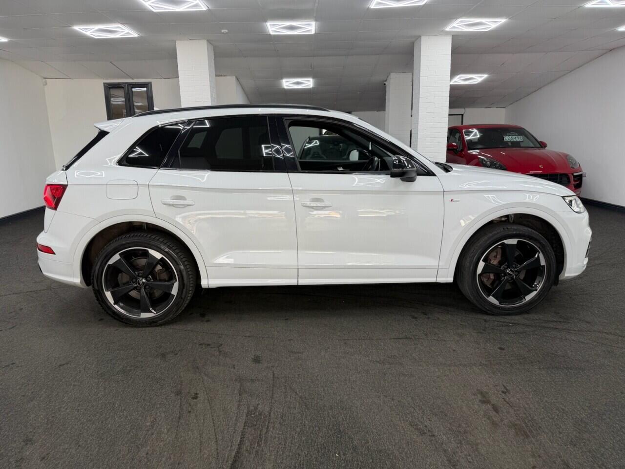 Audi Q5 - Image 3