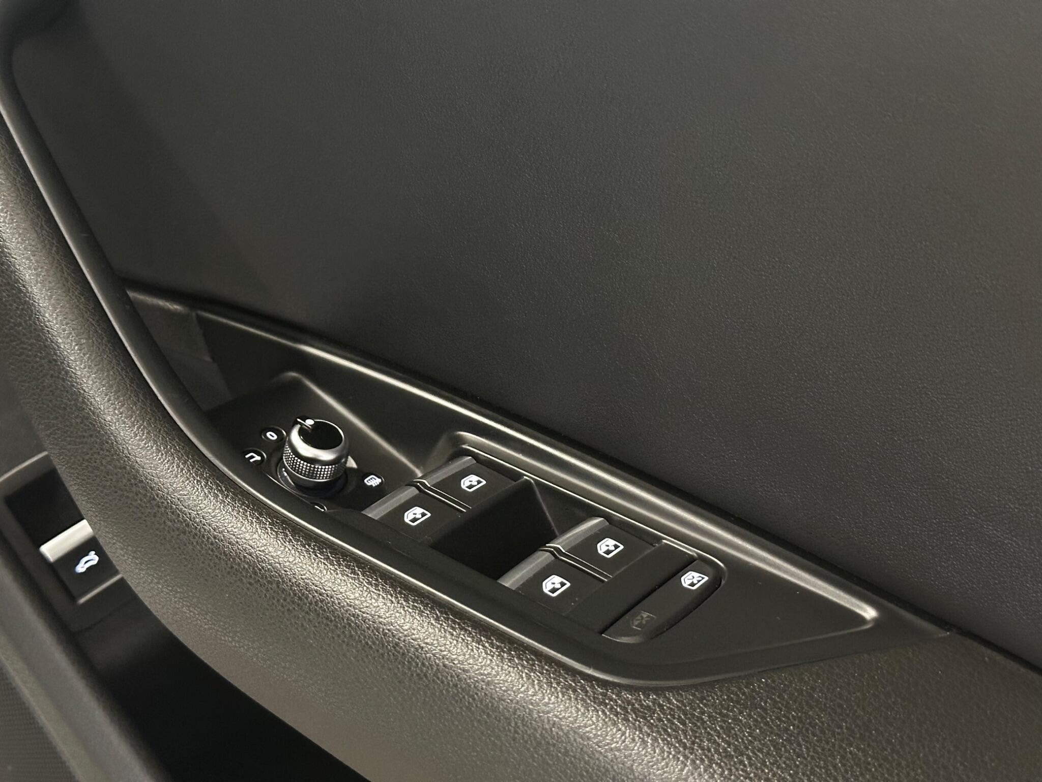 Audi A4 Avant - Image 12