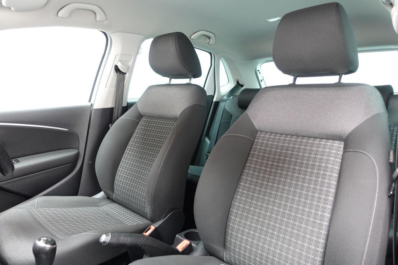 Volkswagen Polo - Image 17