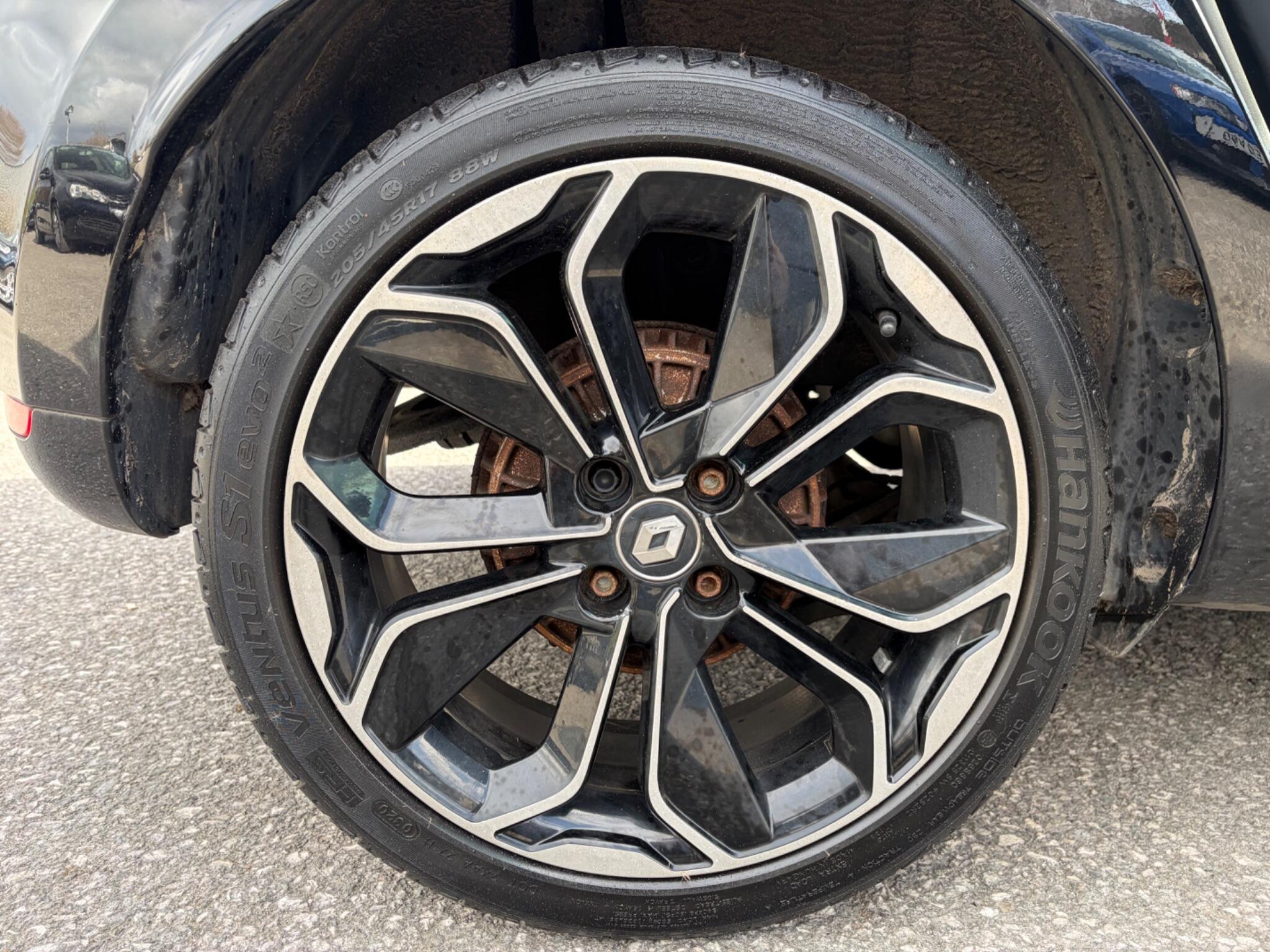 Renault Clio - Image 30