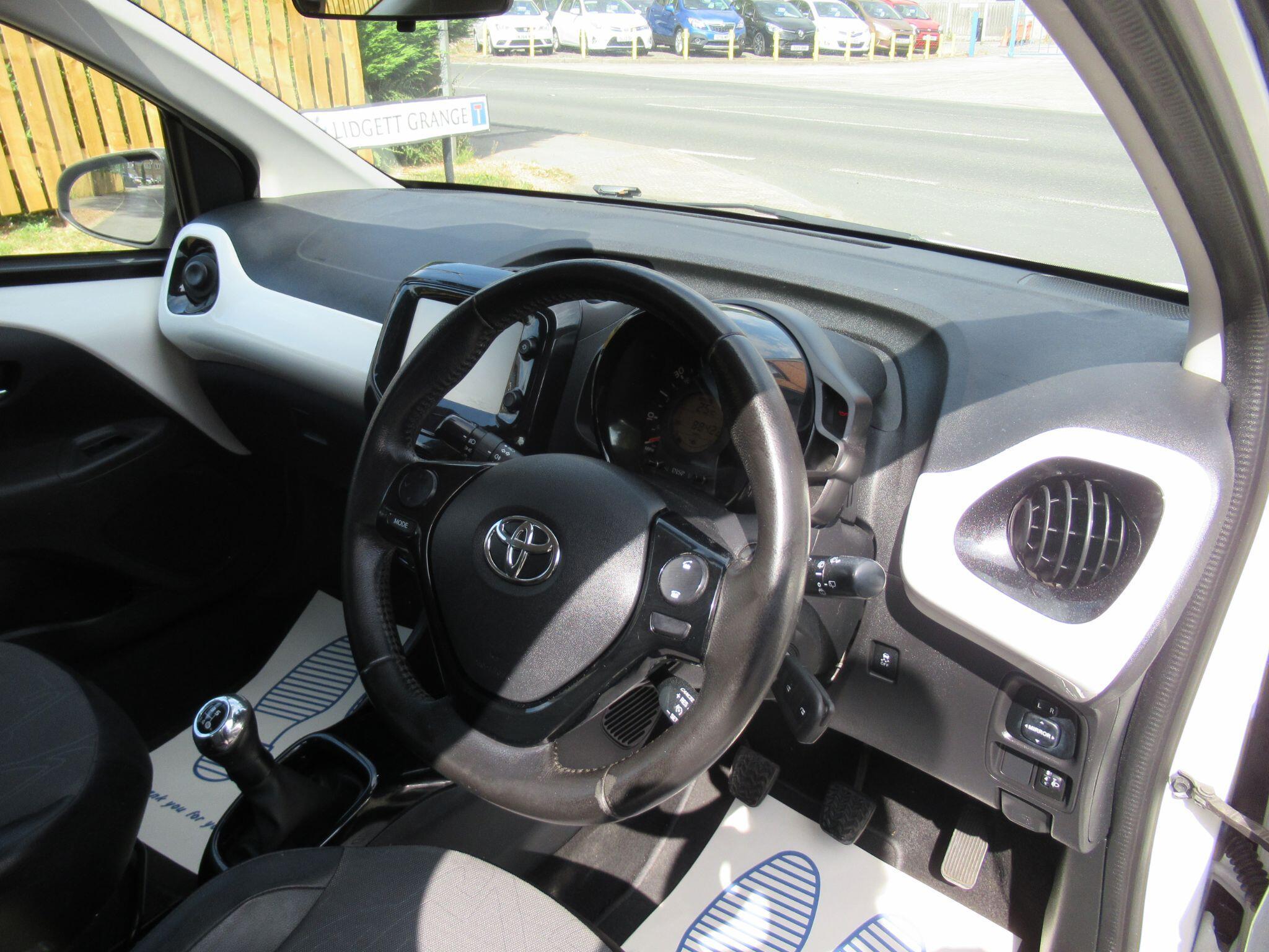 Toyota Aygo - Image 19