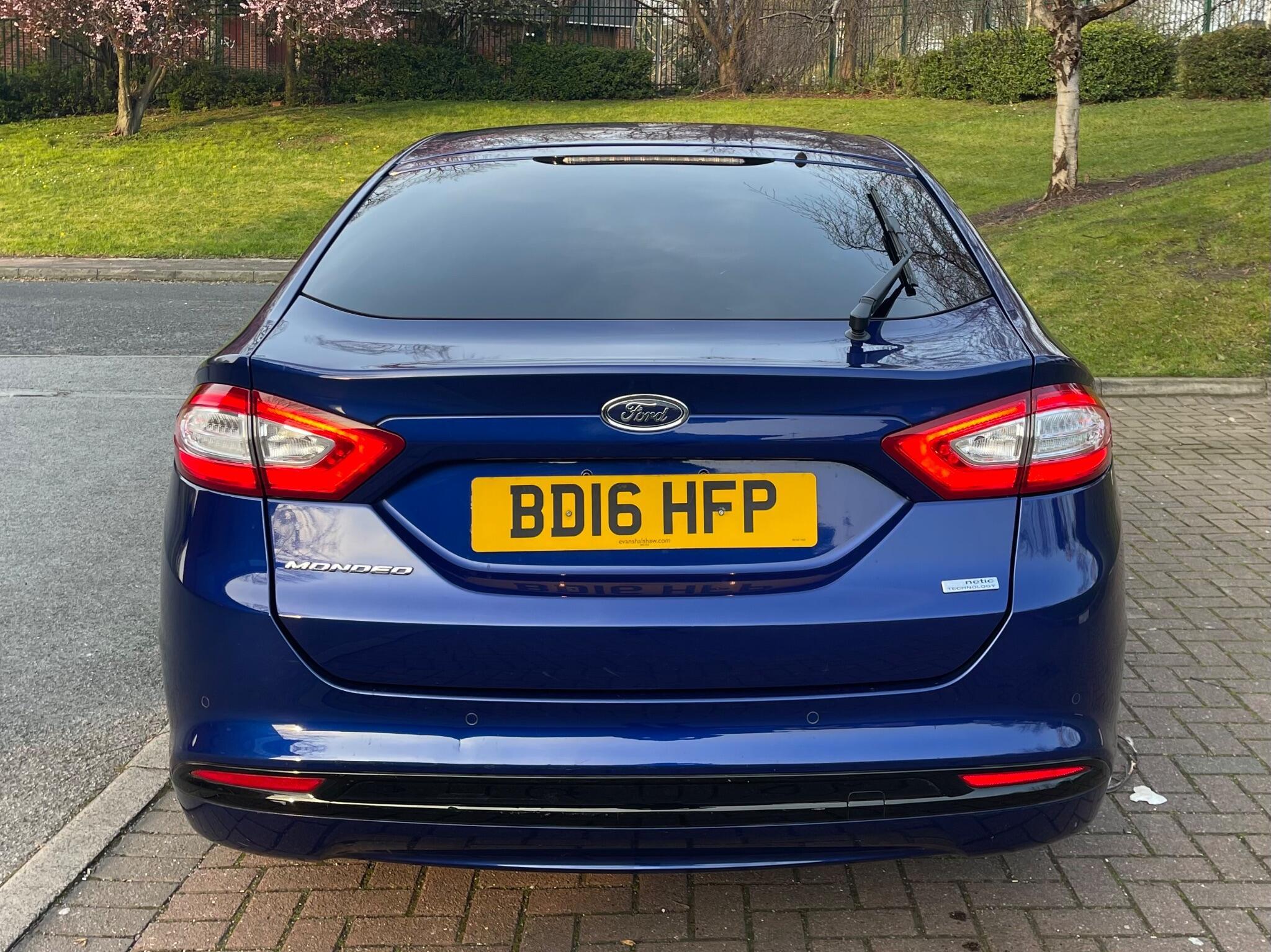 Ford Mondeo - Image 12