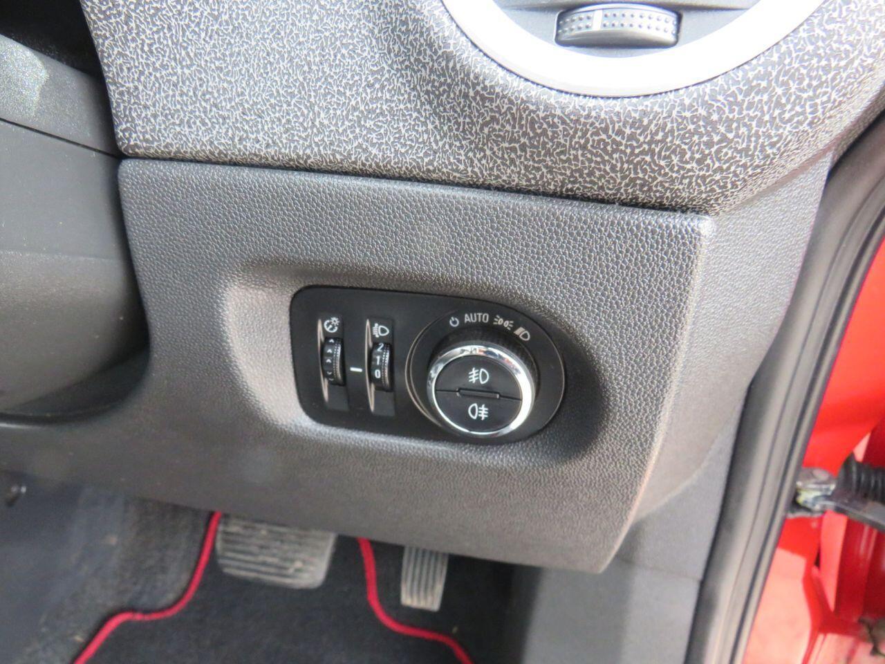 Vauxhall Corsa - Image 21