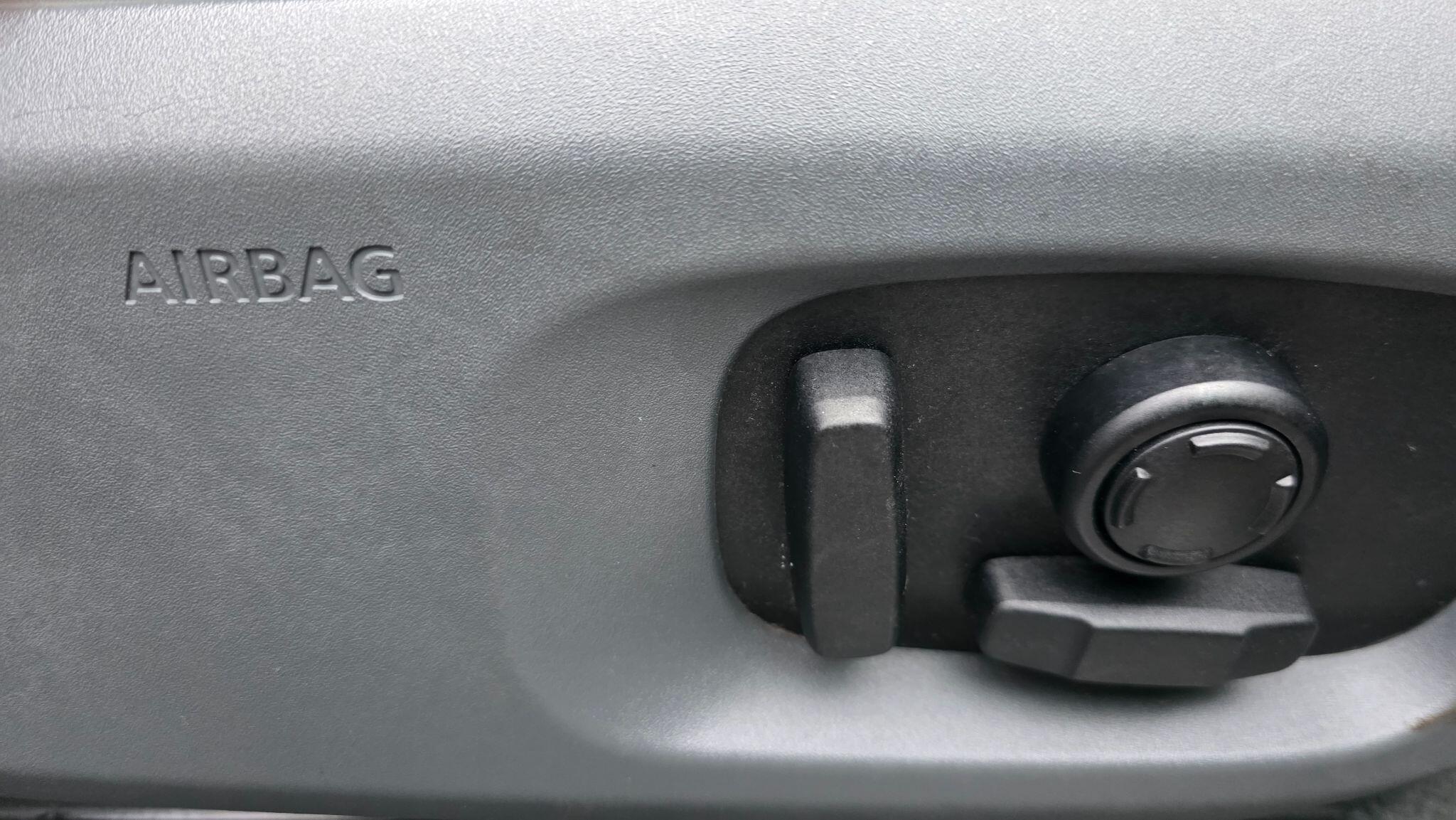 Land Rover Range Rover Evoque - Image 26