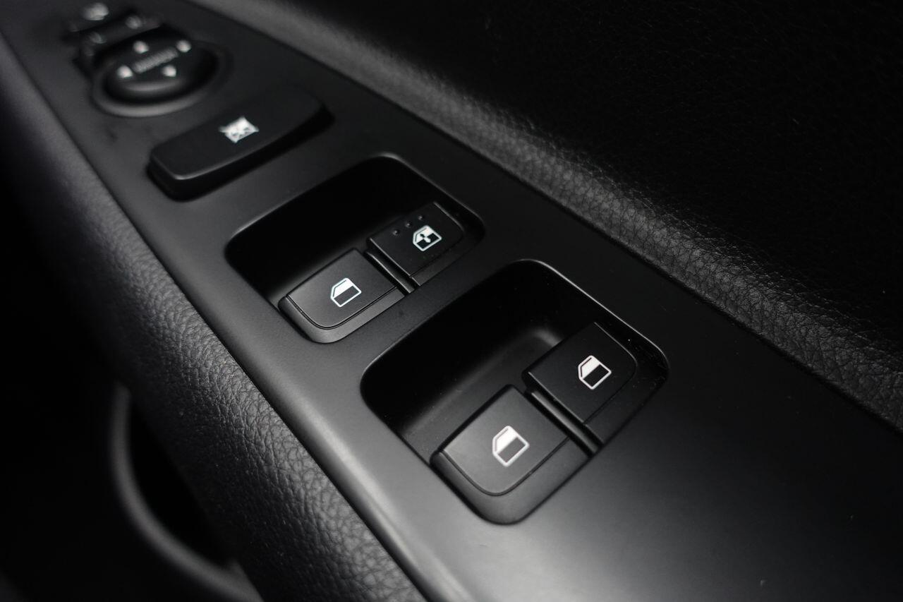 Kia Stonic - Image 44