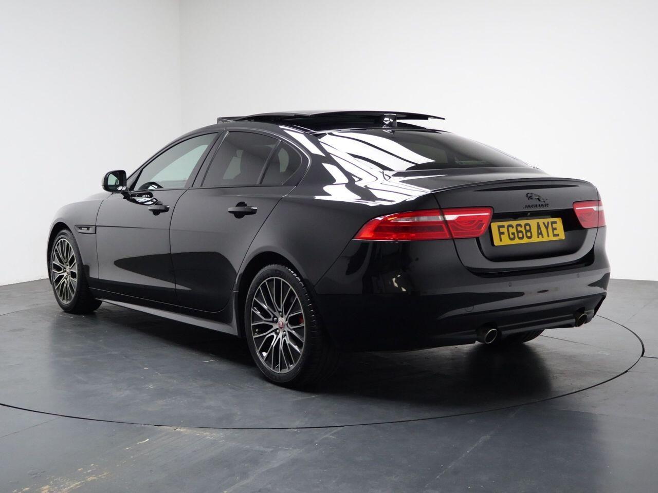 Jaguar XE - Image 5