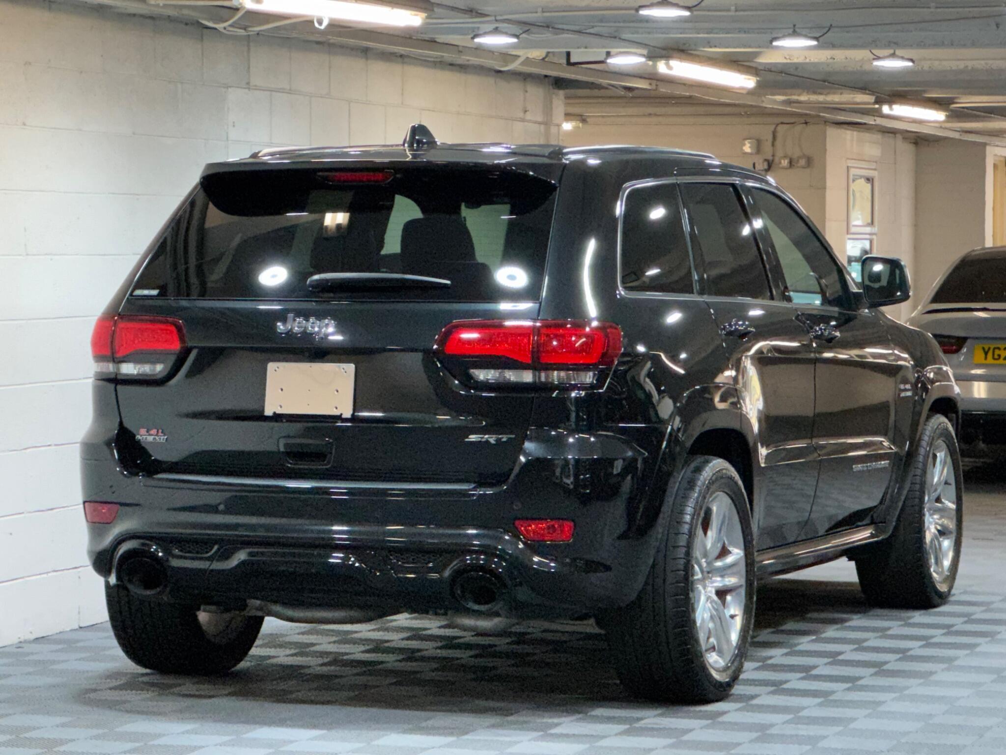 Jeep Grand Cherokee - Image 4