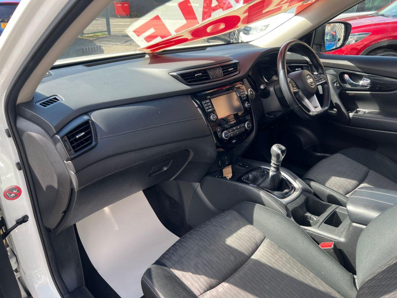 Nissan X-Trail - Image 18