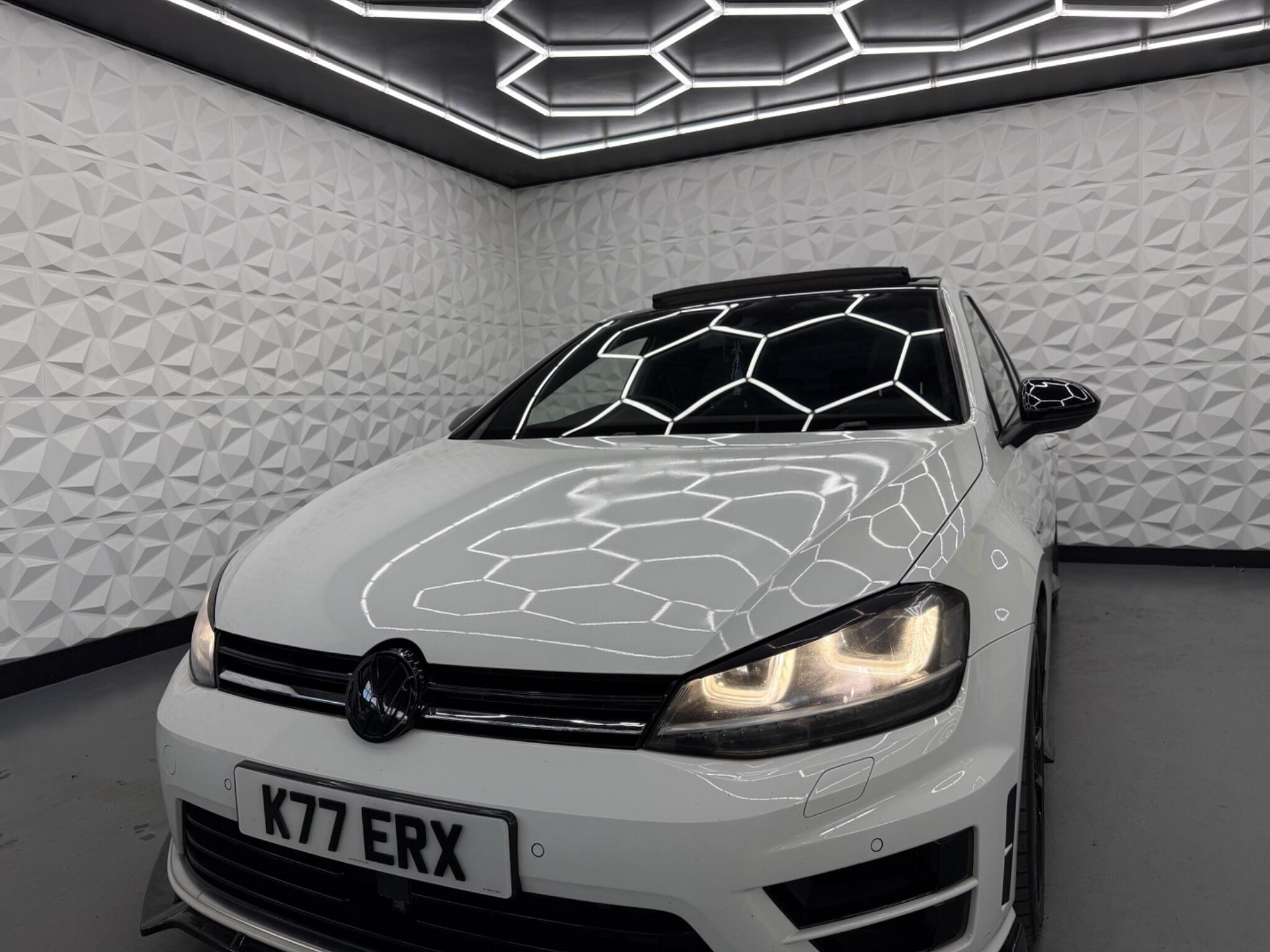 Volkswagen Golf - Image 15