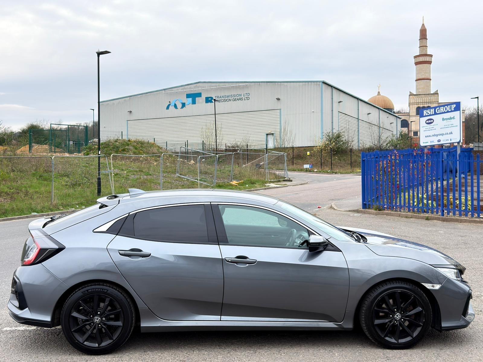 Honda Civic - Image 12