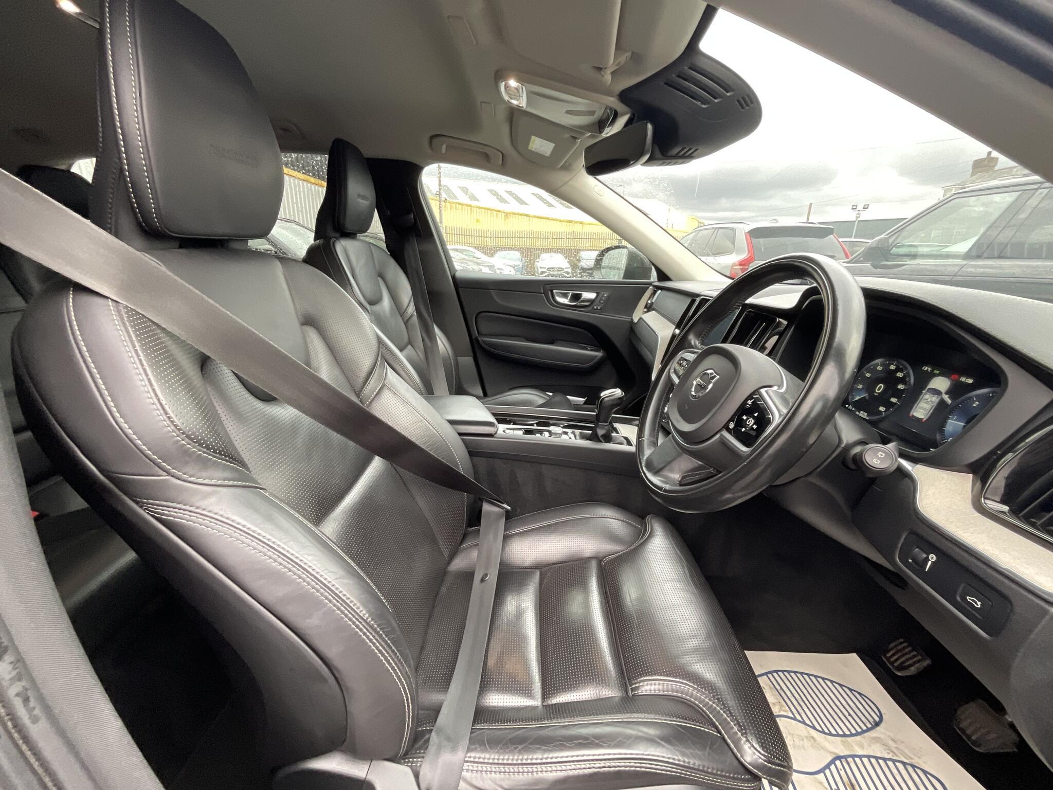 Volvo XC60 - Image 9