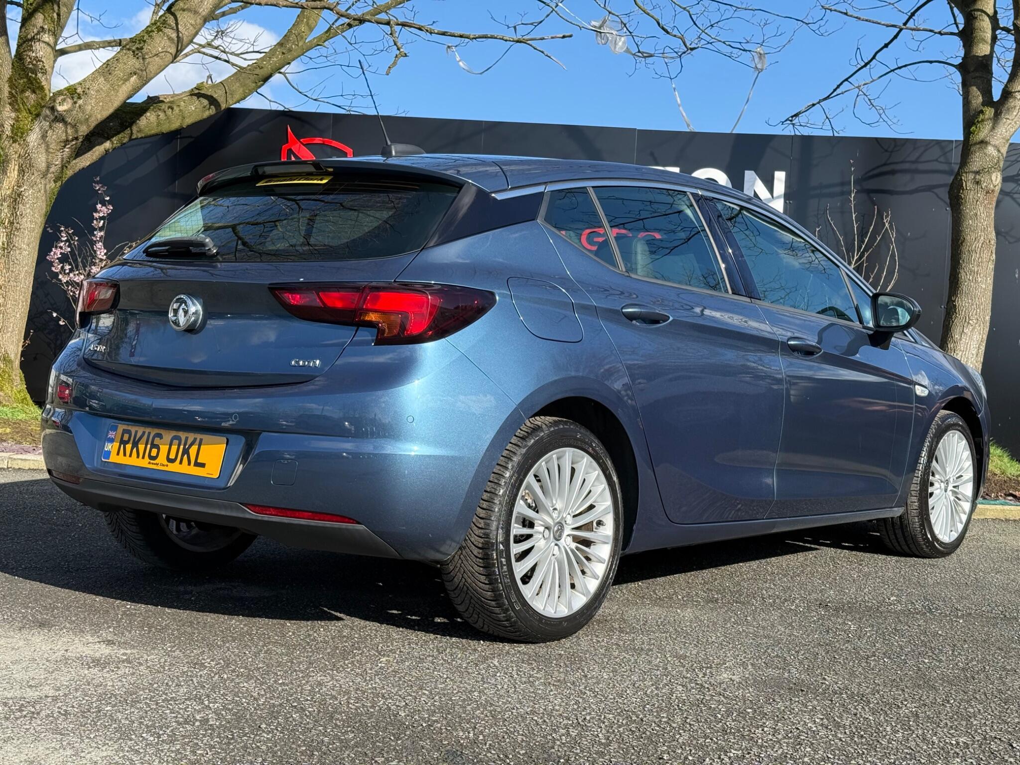 Vauxhall Astra - Image 16