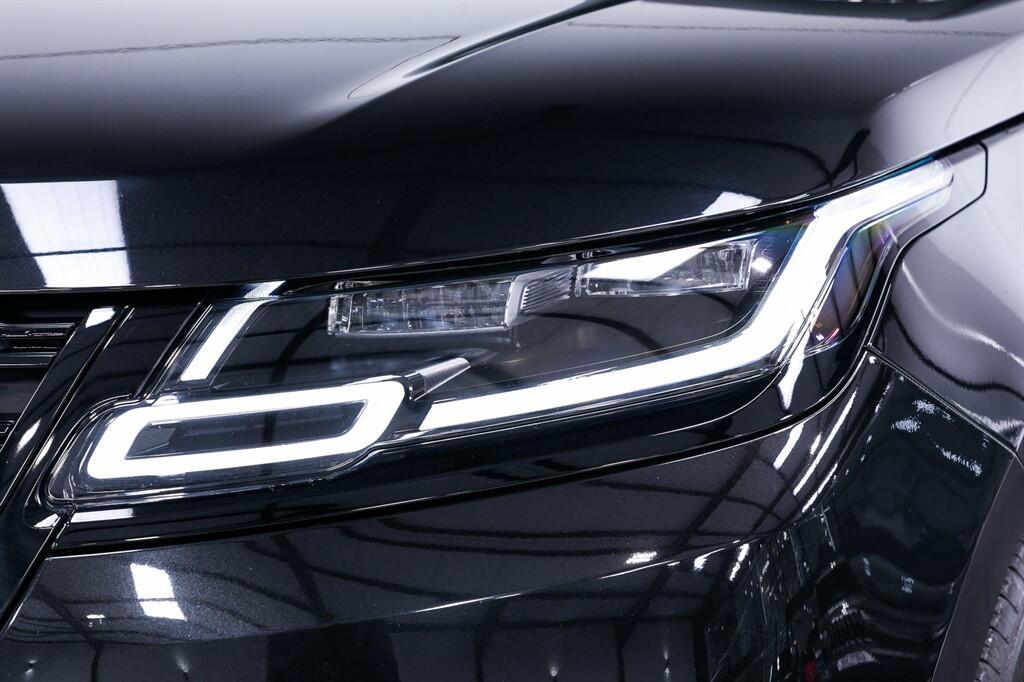 Land Rover Range Rover Velar - Image 9
