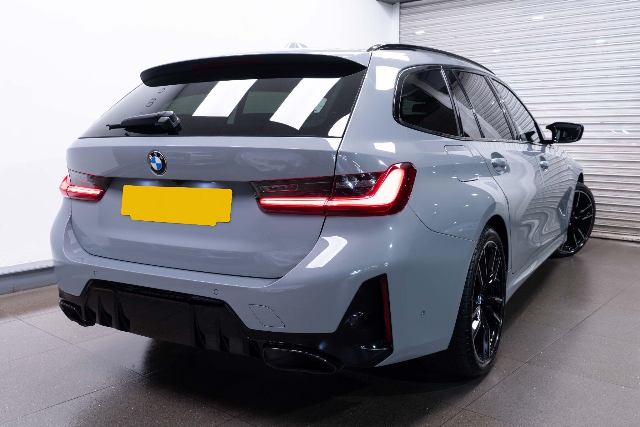 BMW 3 Series - Image 5