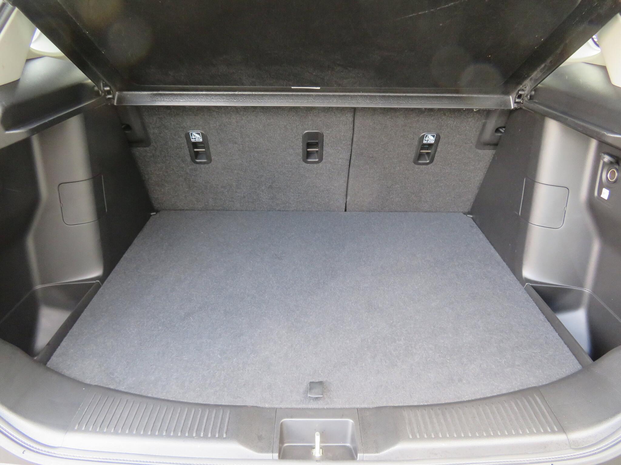 Suzuki S-Cross - Image 12