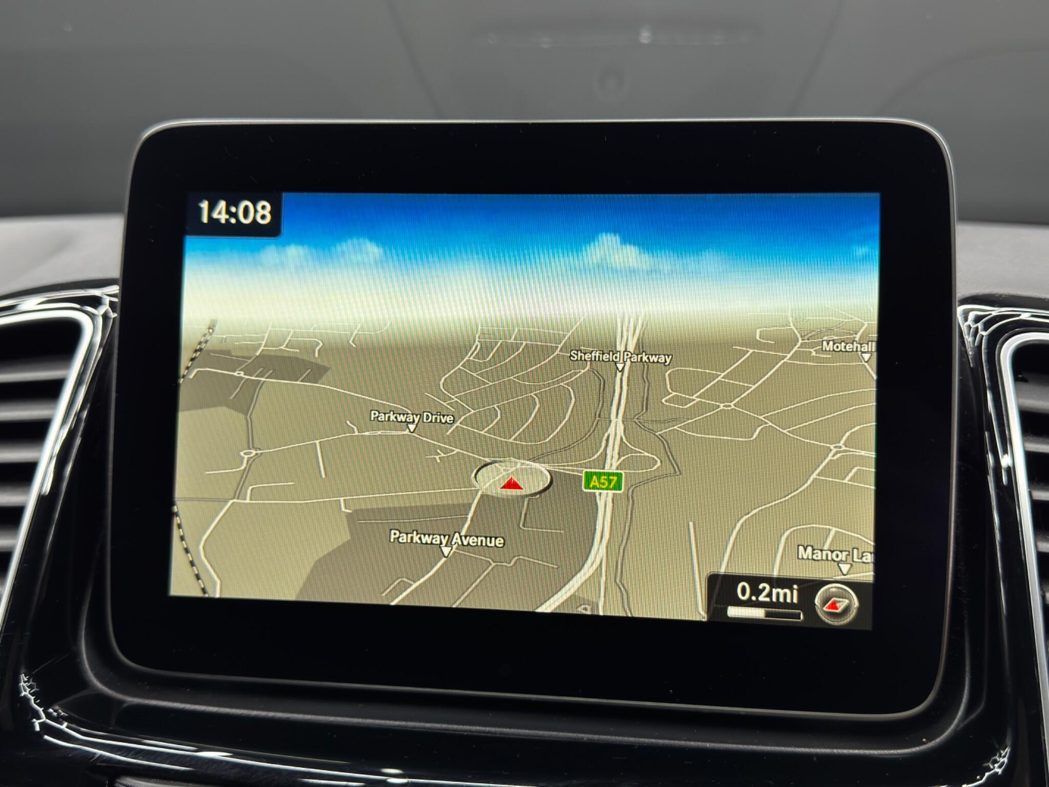 Mercedes GLE - Image 30