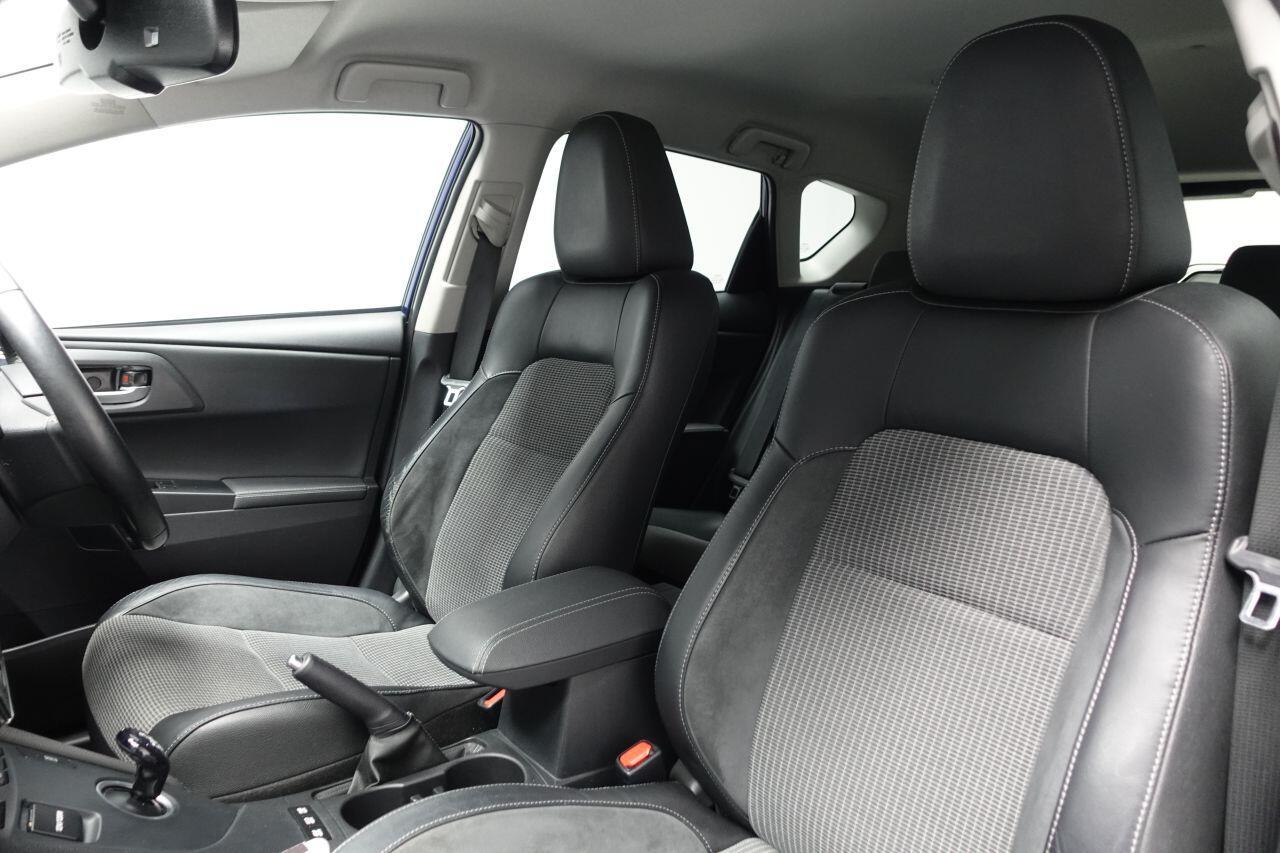 Toyota Auris - Image 18