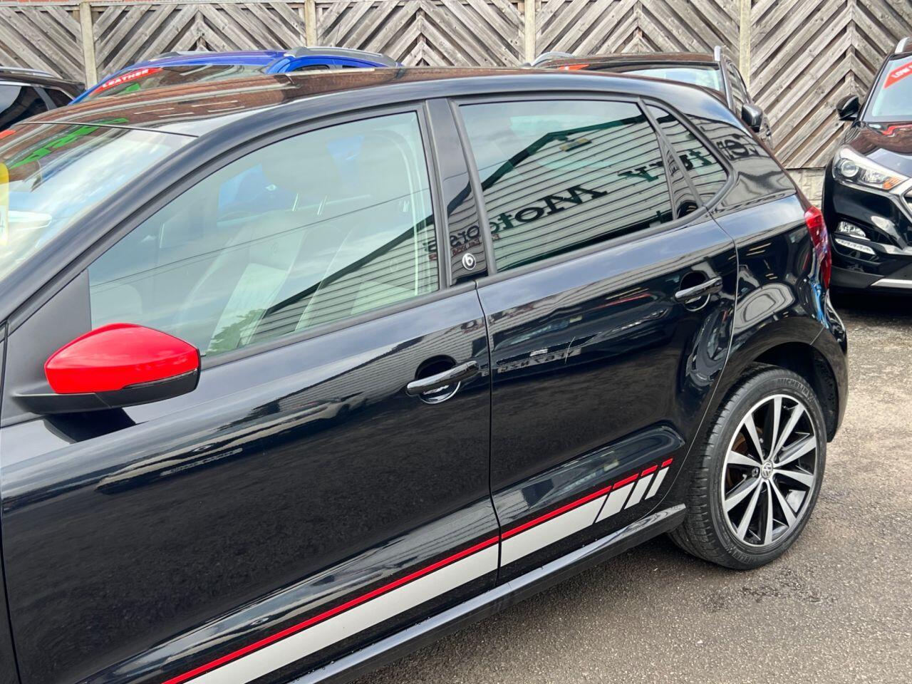 Volkswagen Polo - Image 11