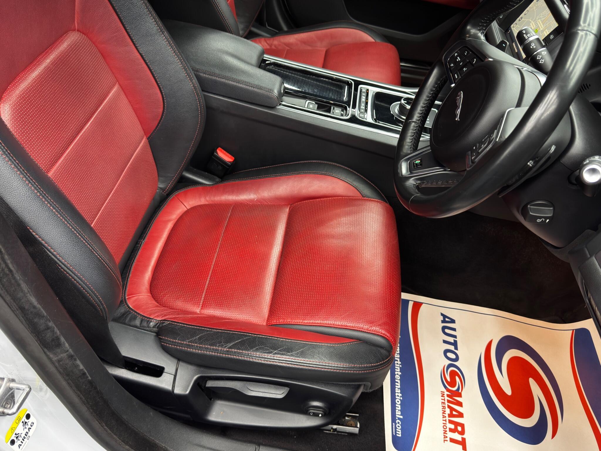 Jaguar XF - Image 13