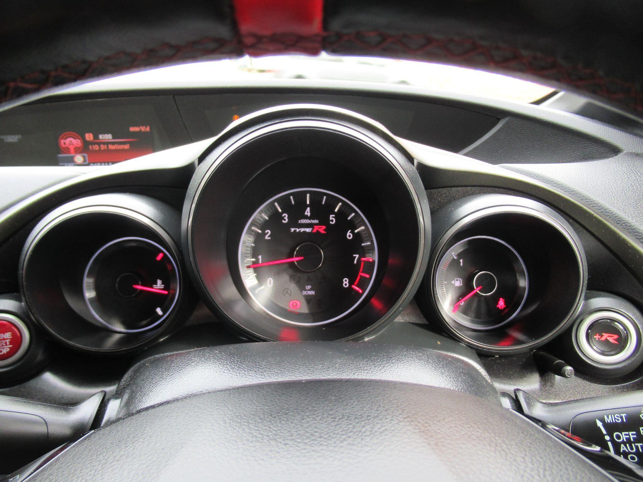 Honda Civic - Image 33