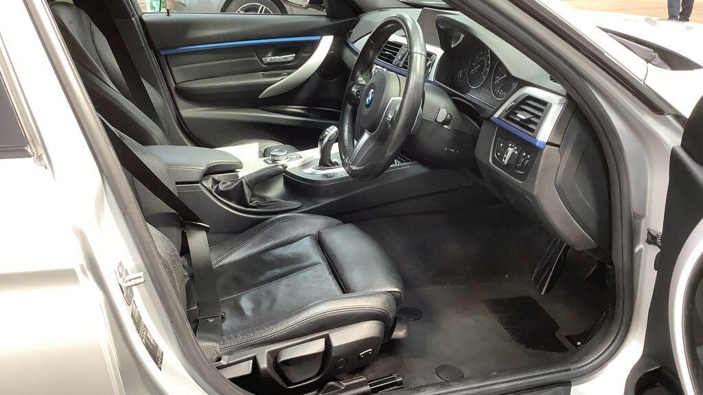 BMW 3 Series - Image 3